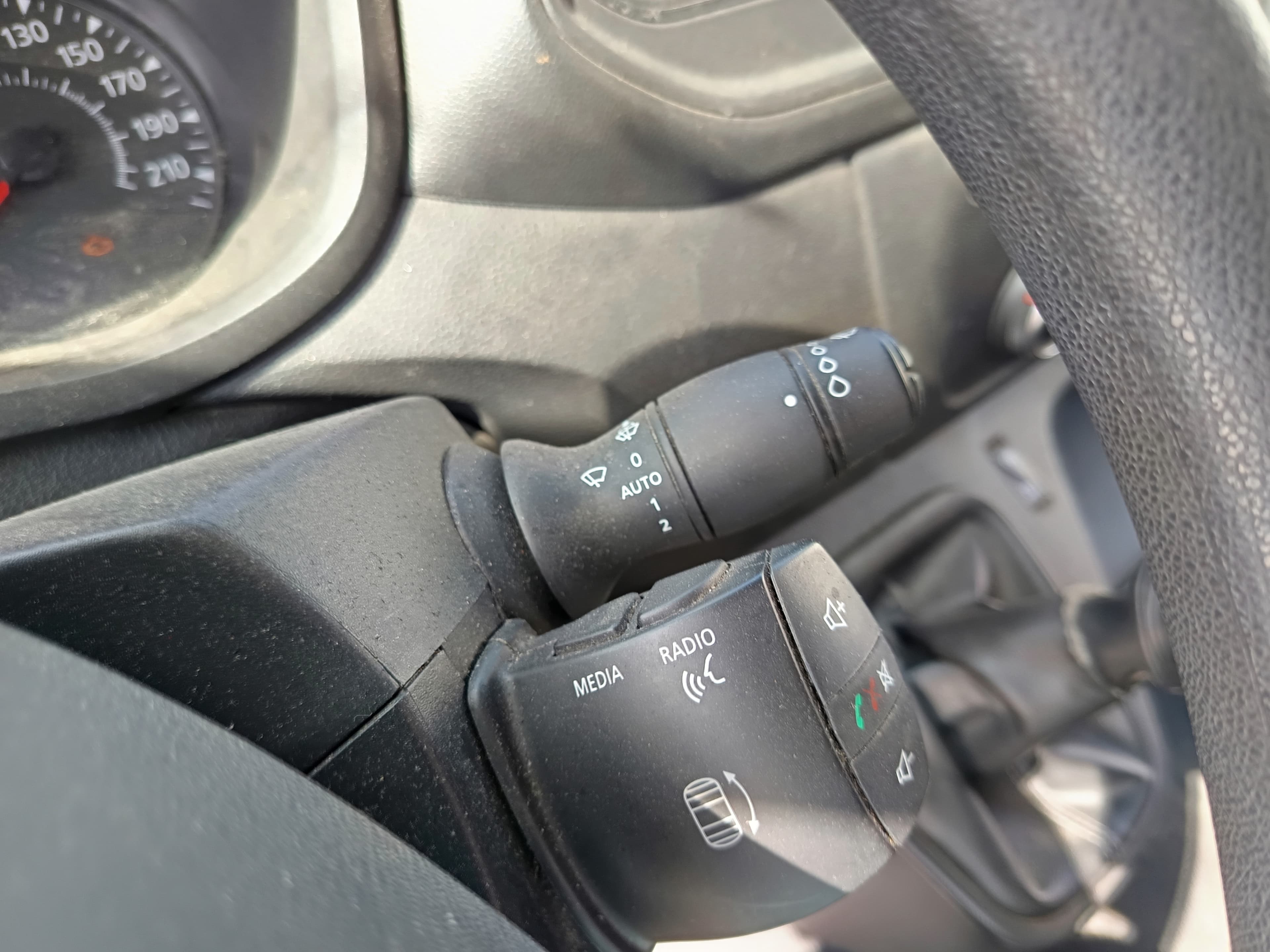 Opel Movano Turbo D · Ano 2021 — imagen 43