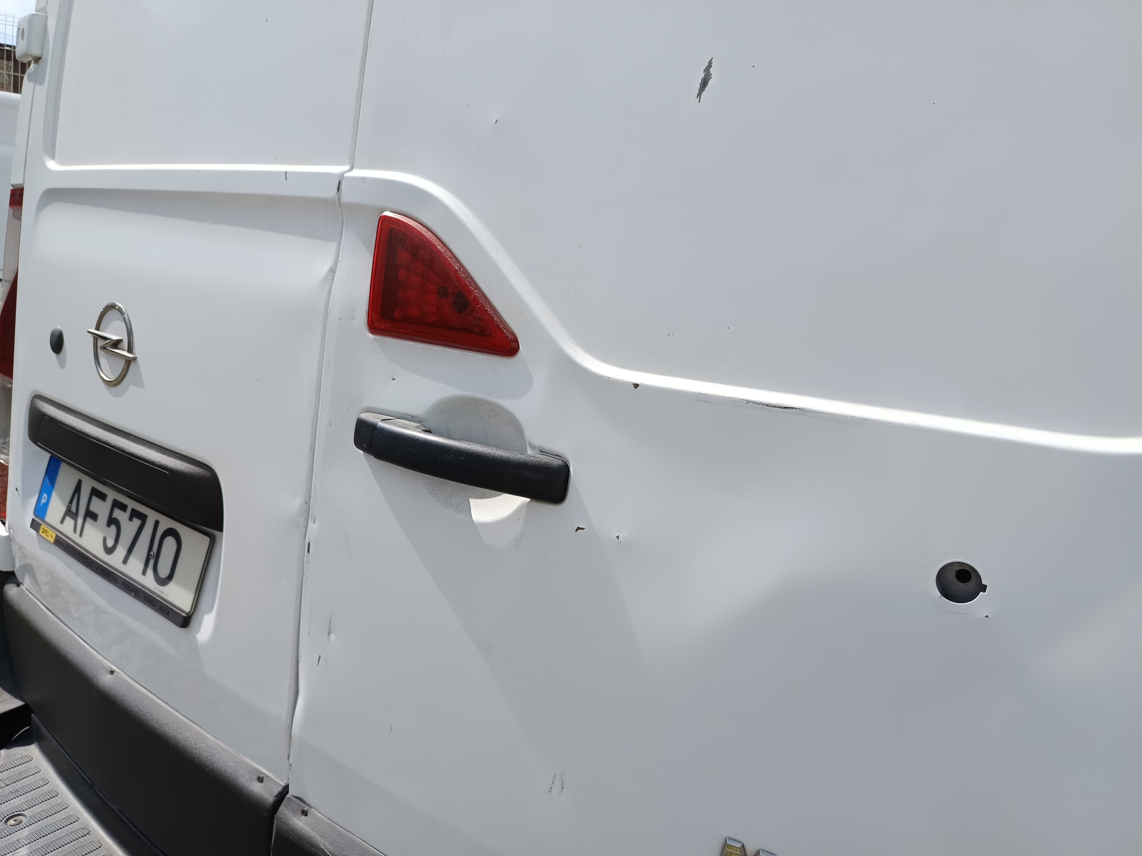 Opel Movano Turbo D · Ano 2021 — imagen 16