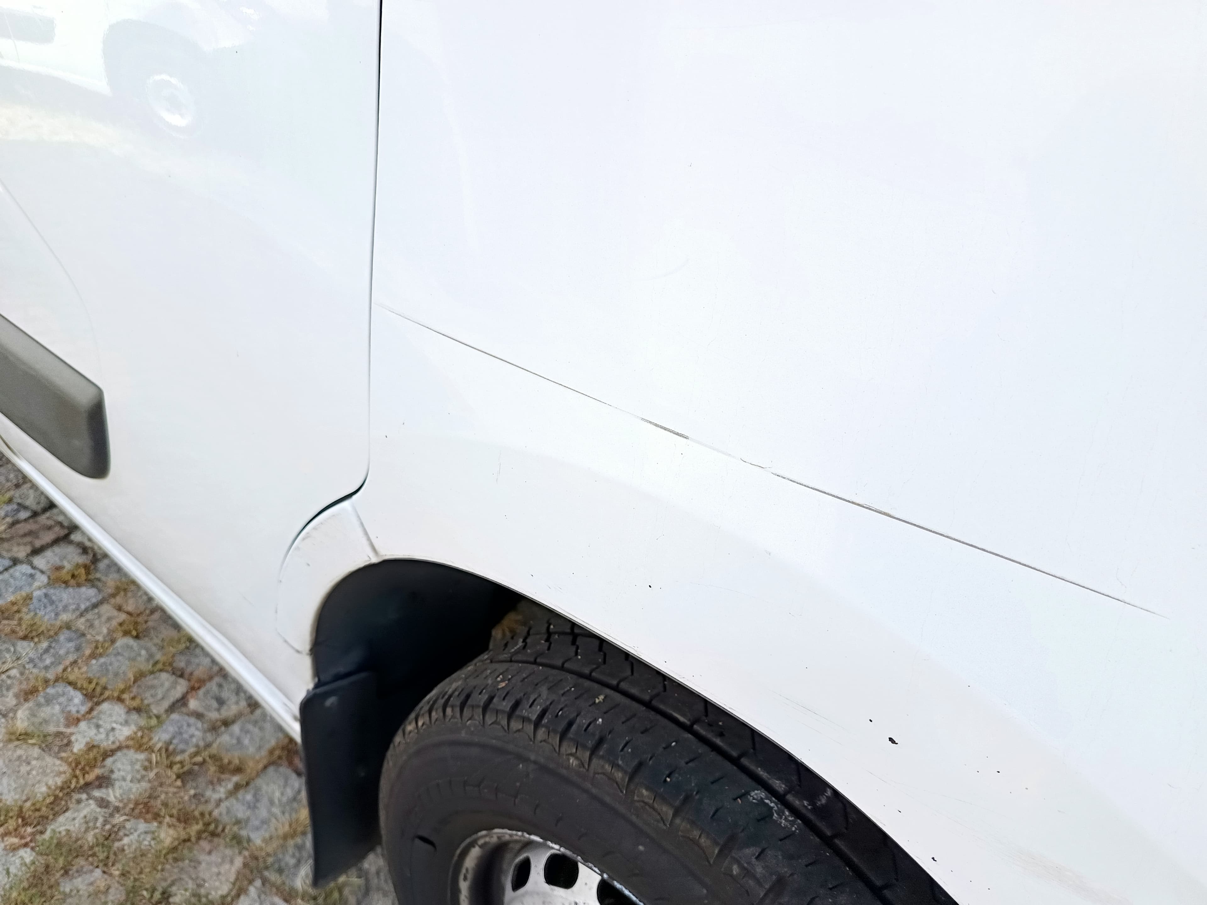 Opel Movano Turbo D · Ano 2021 — imagen 9