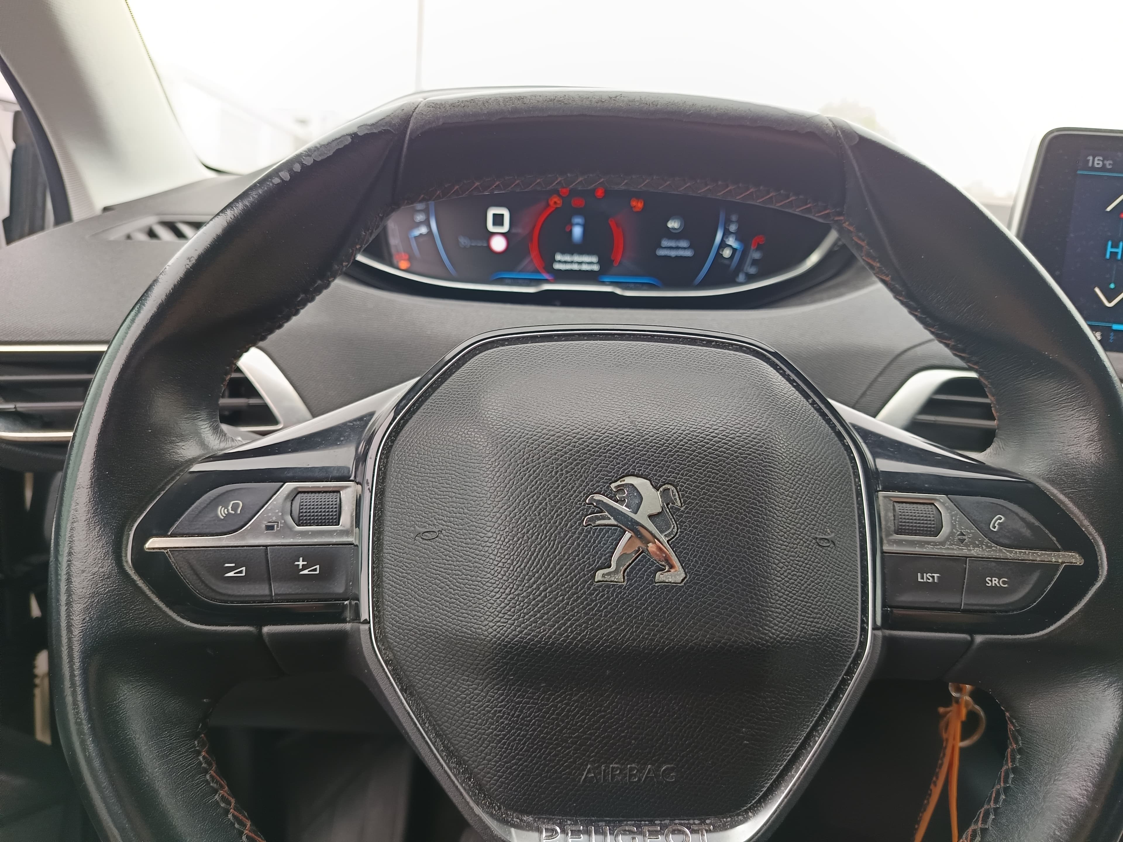 Peugeot 3008 · Ano 2017 — image 22