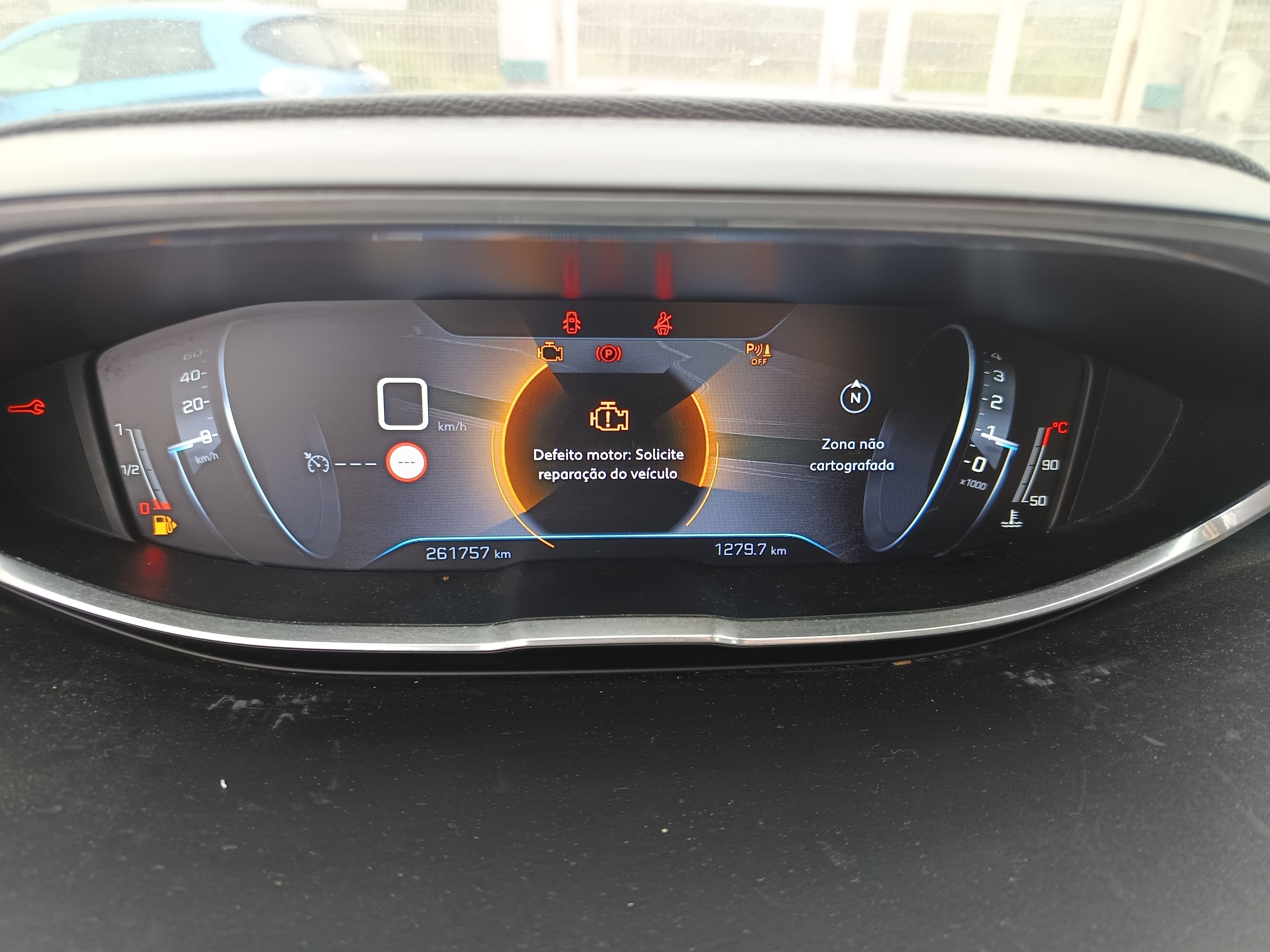 Peugeot 3008 · Ano 2017 — image 27