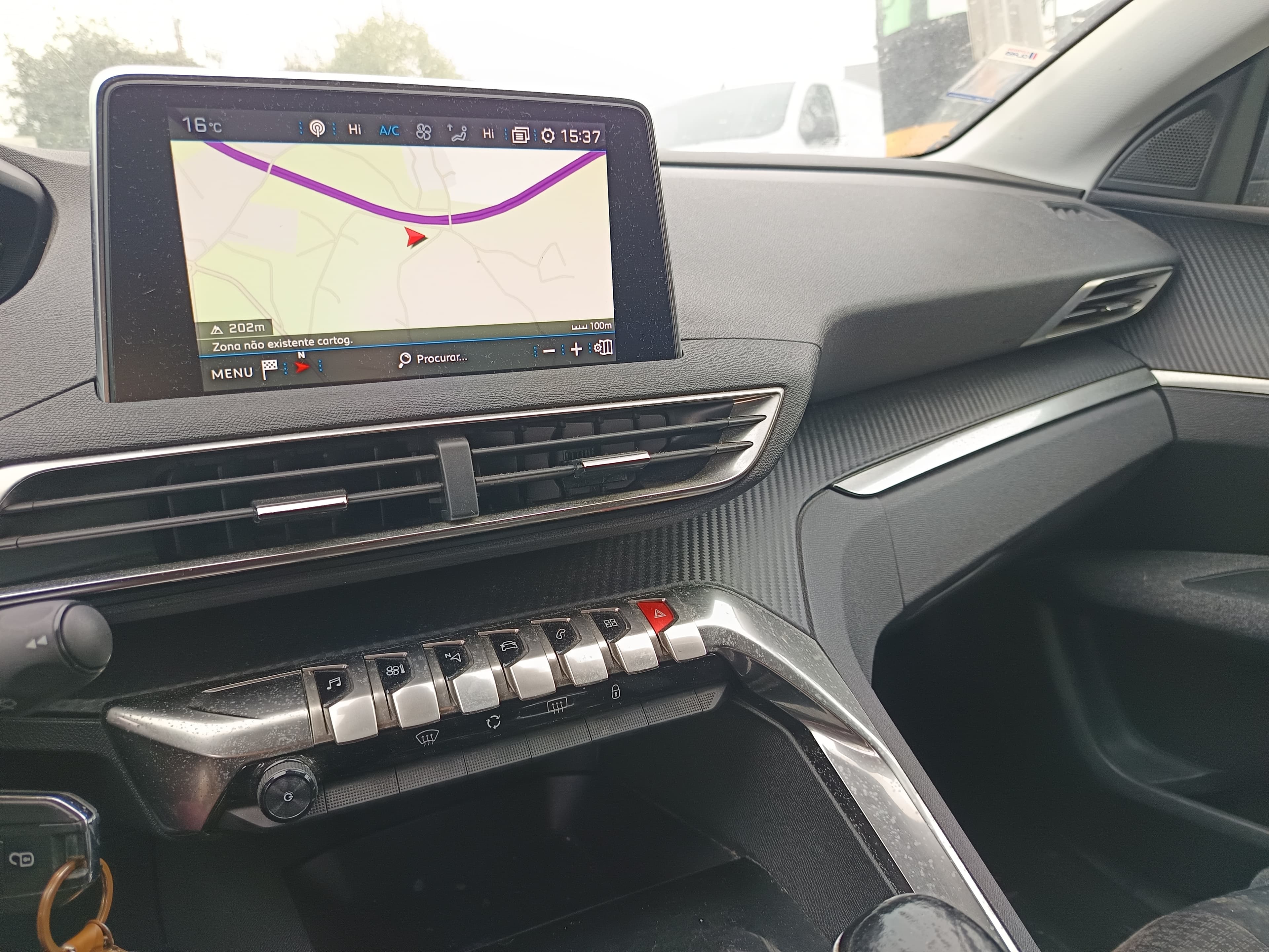 Peugeot 3008 · Ano 2017 — image 17