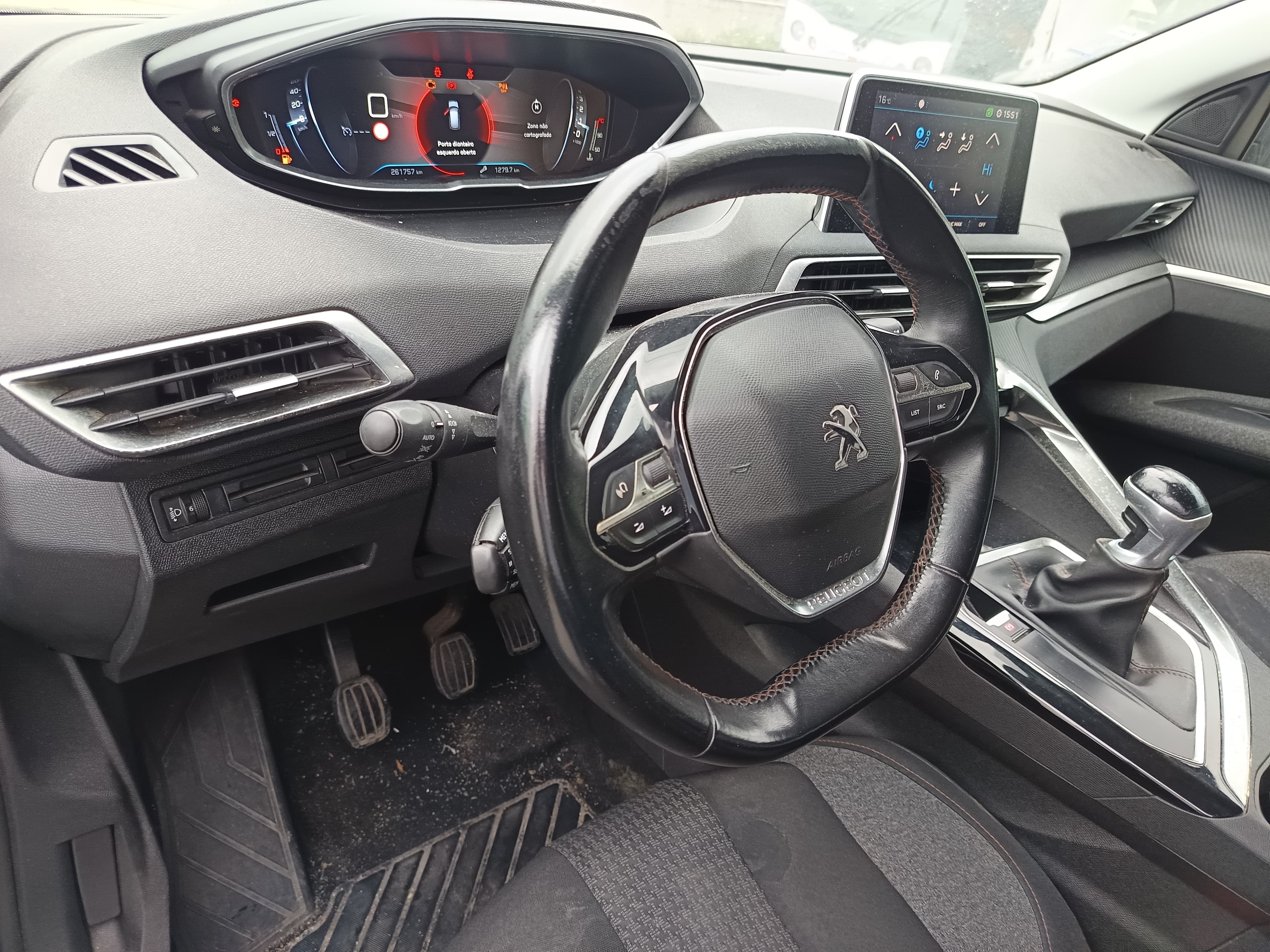 Peugeot 3008 · Ano 2017 — image 43