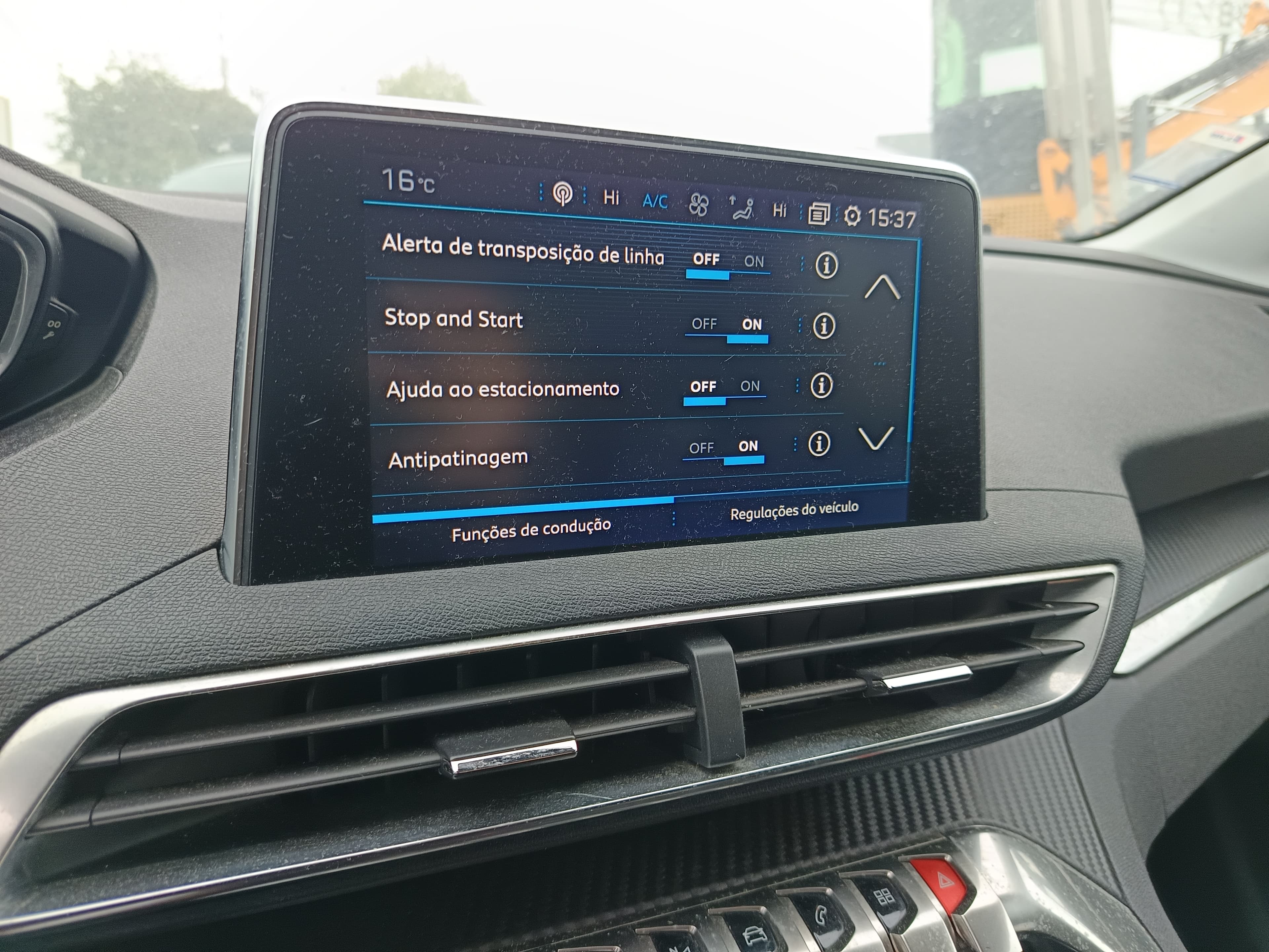 Peugeot 3008 · Ano 2017 — image 18