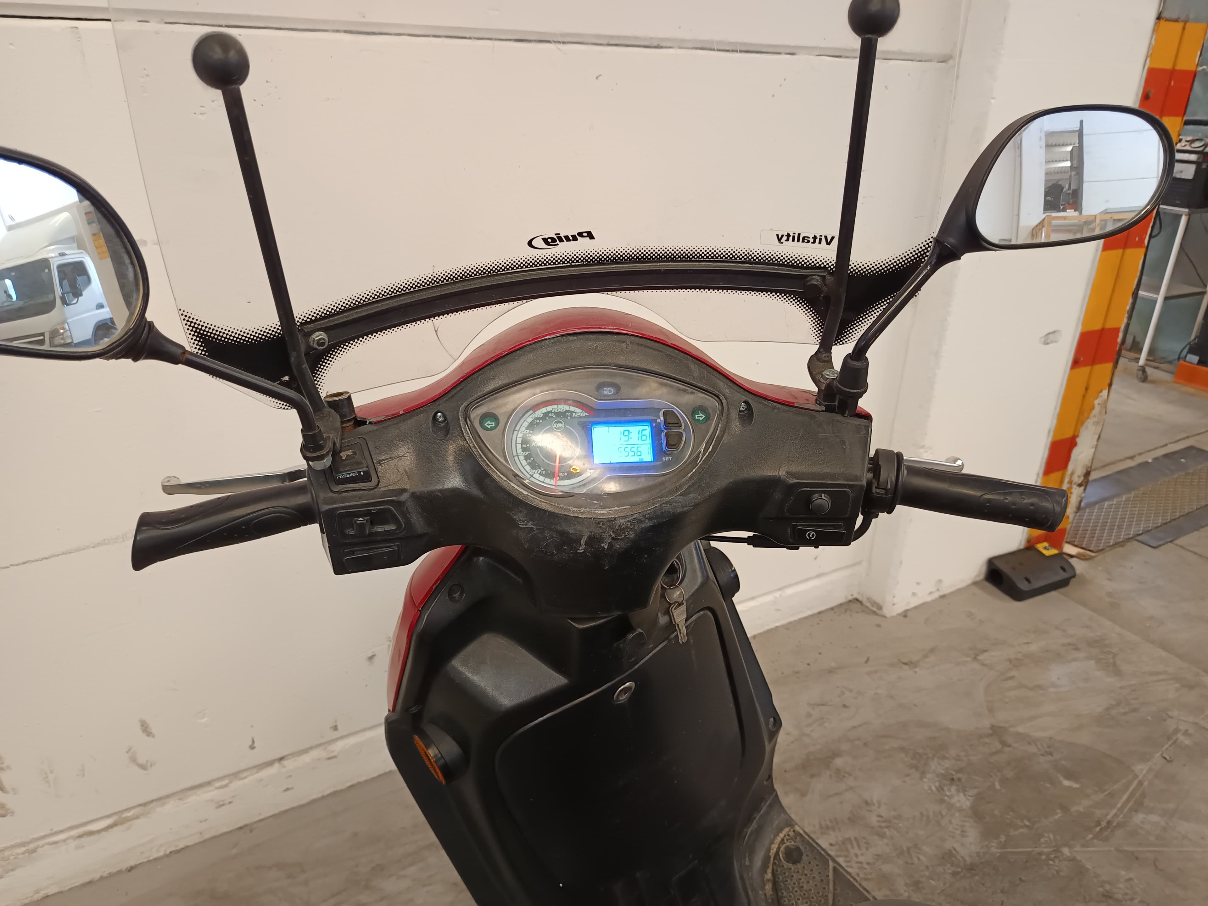 SYM Symphony Cargo 125cc · Ano 2017 — imagem 12