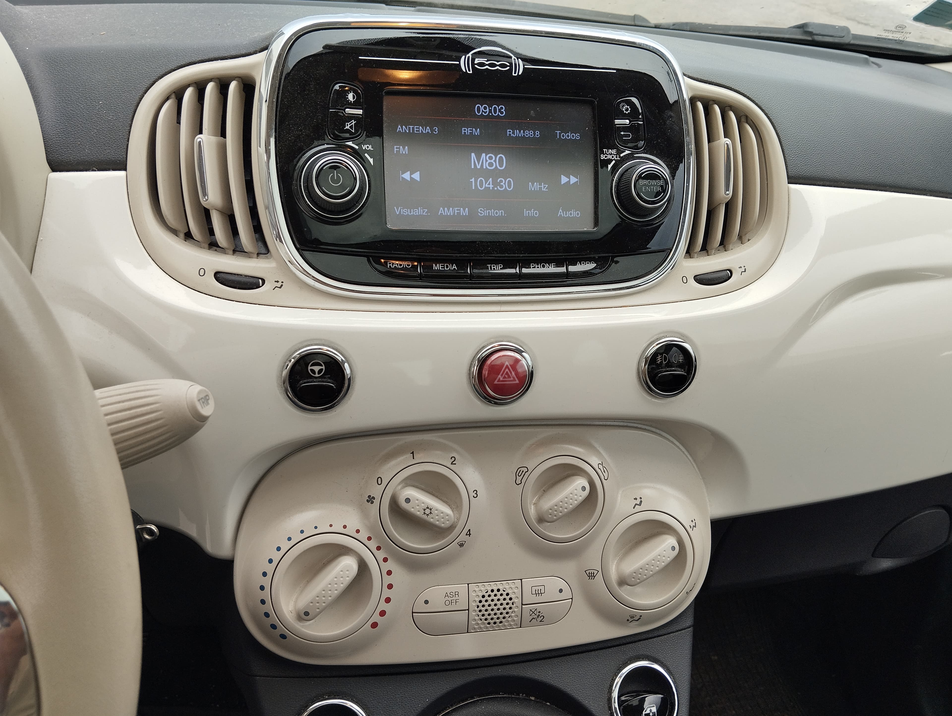Fiat 500 · Ano 2015 — imagem 17