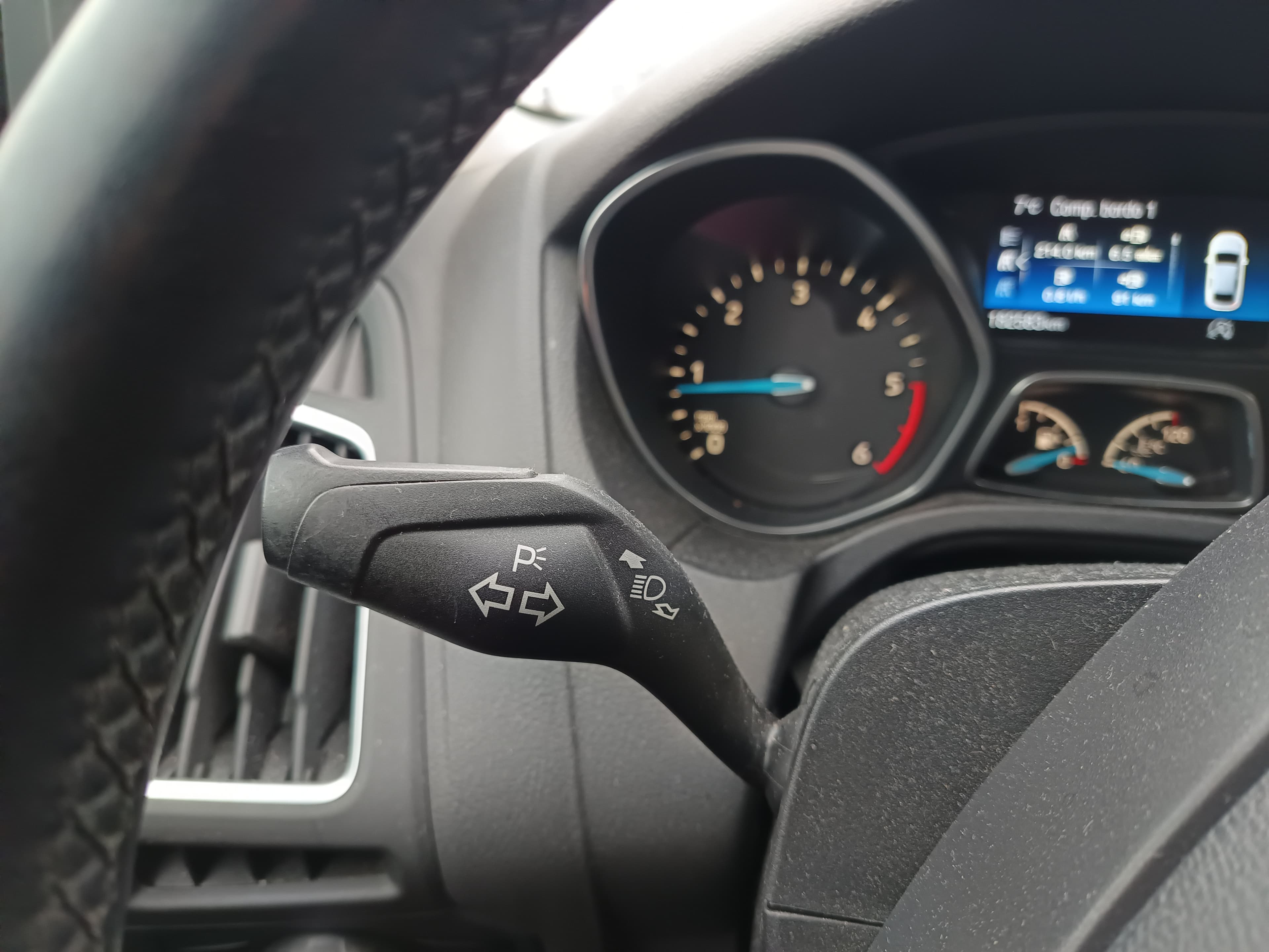 Ford Focus · Ano 2017 — imagem 22