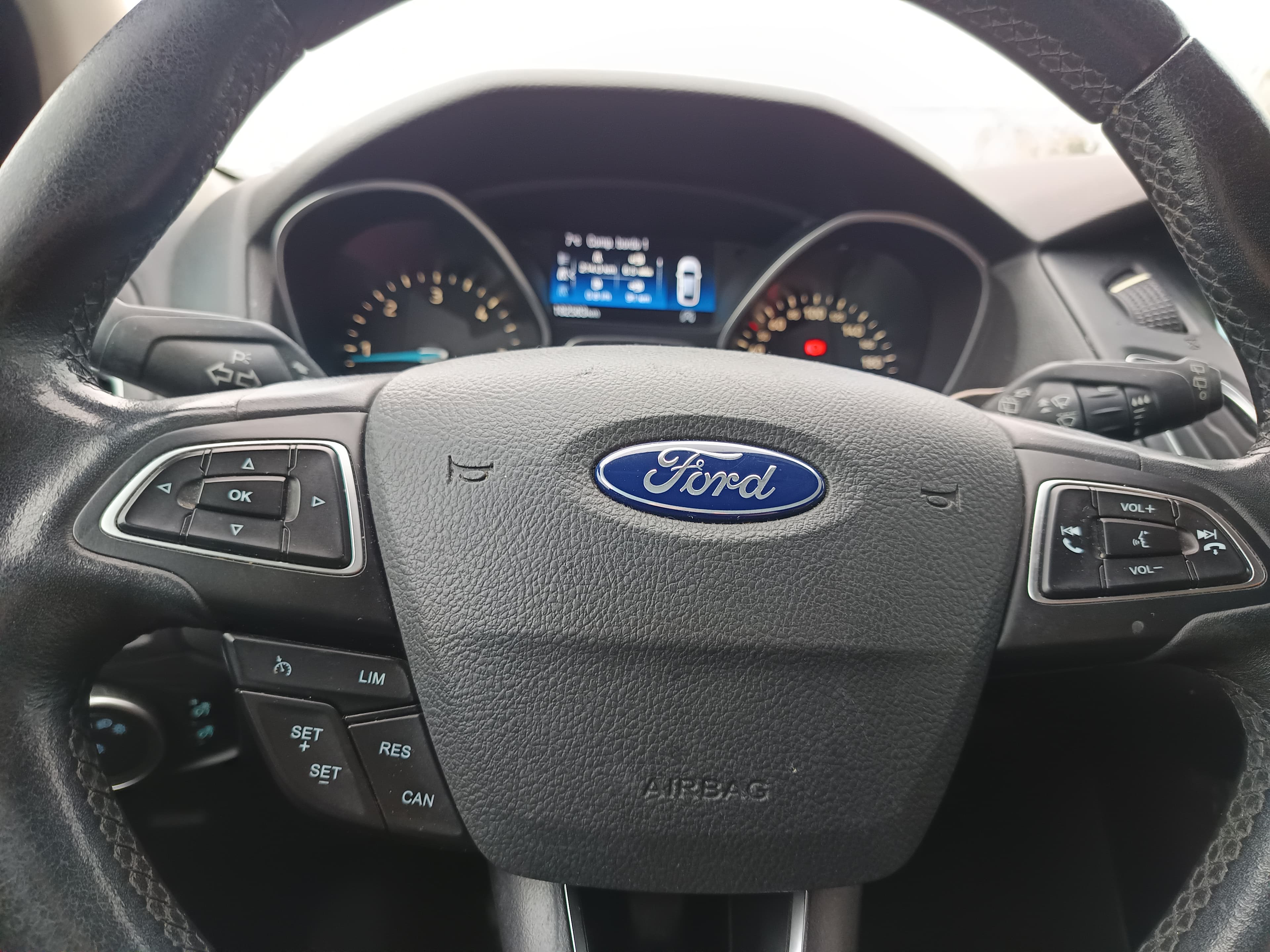 Ford Focus · Ano 2017 — imagem 19