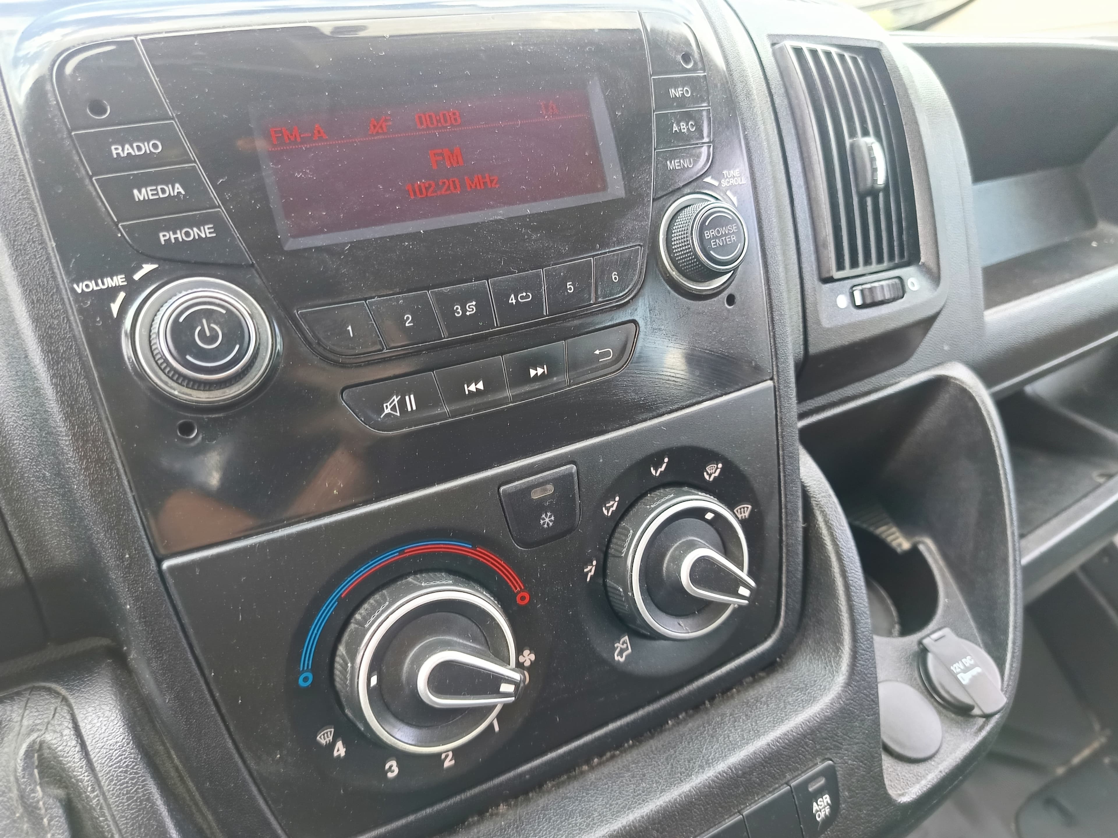 Peugeot Boxer · Ano 2018 — imagen 31