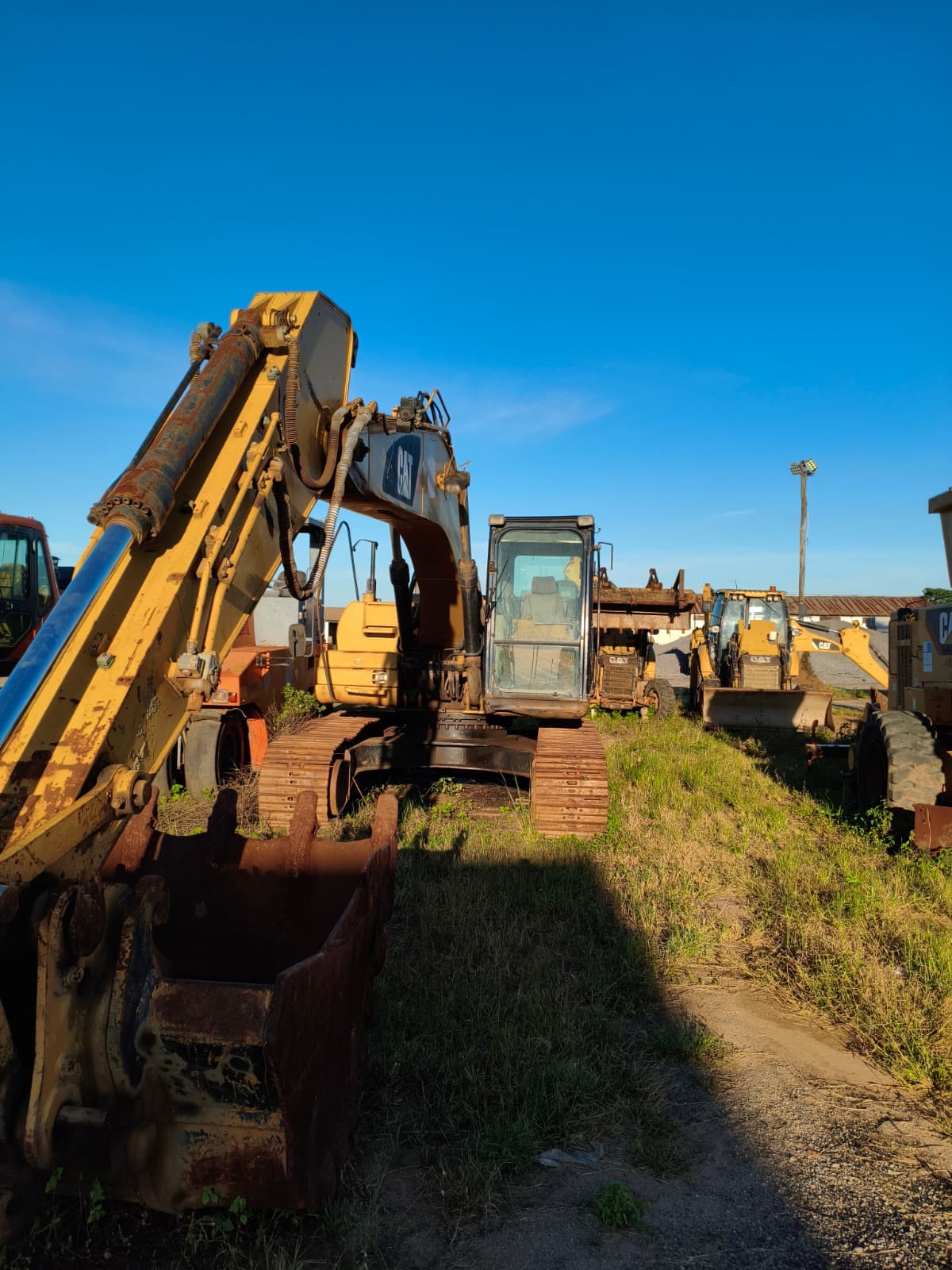Excavator 25t - 2010 — image 7