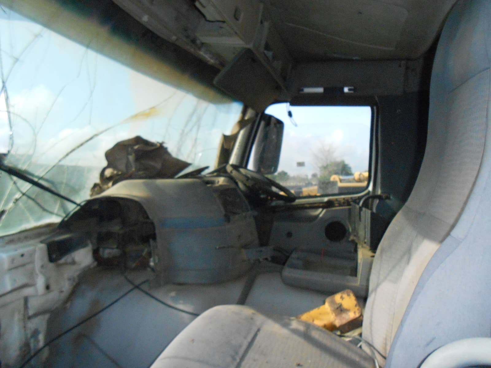 Tipper Truck 26t (6X4) - 2006 — imagem 8