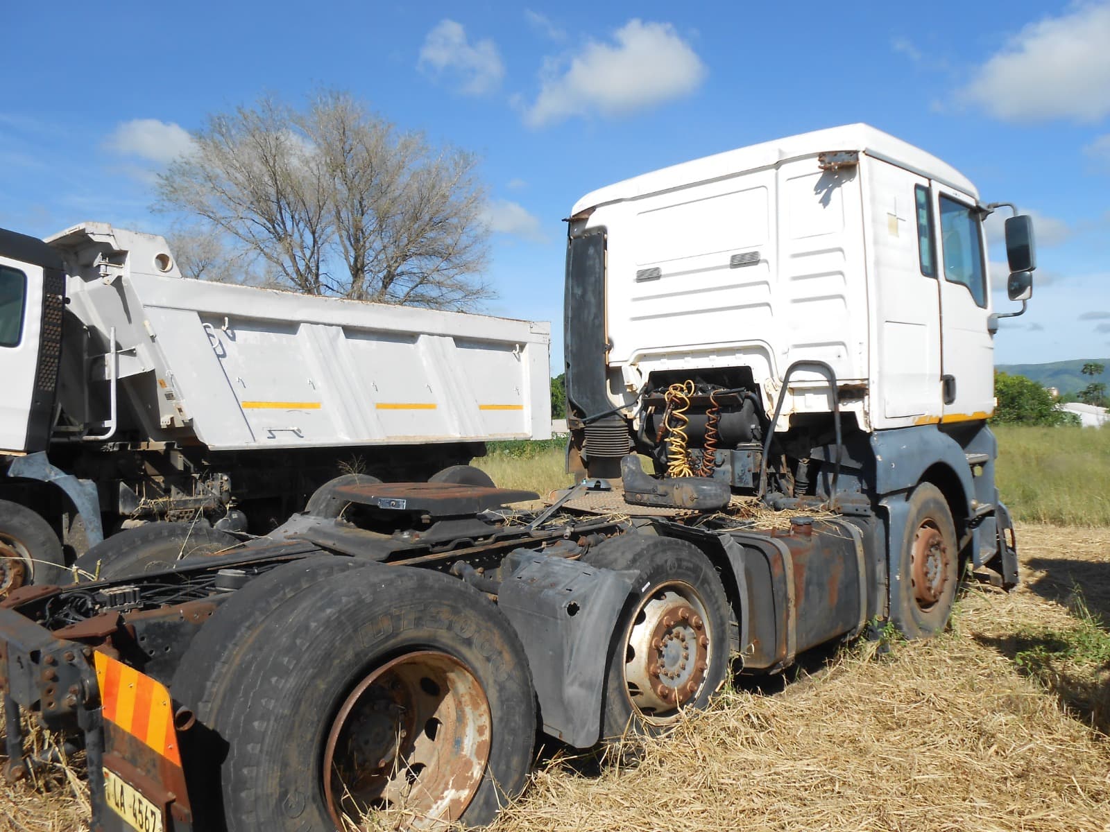 Horse Truck 6X4 - 2013 — imagem 8