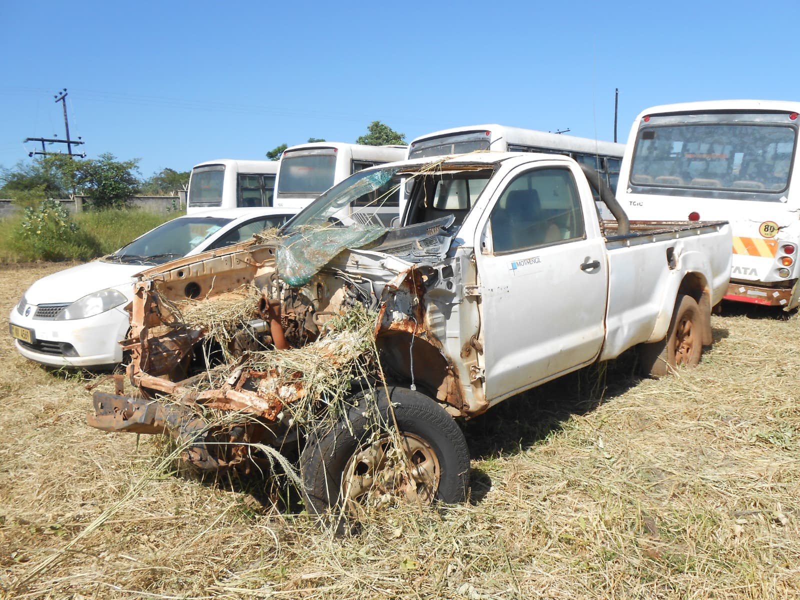 S/ Cab Pickup 4x4 - 2009 — image 3