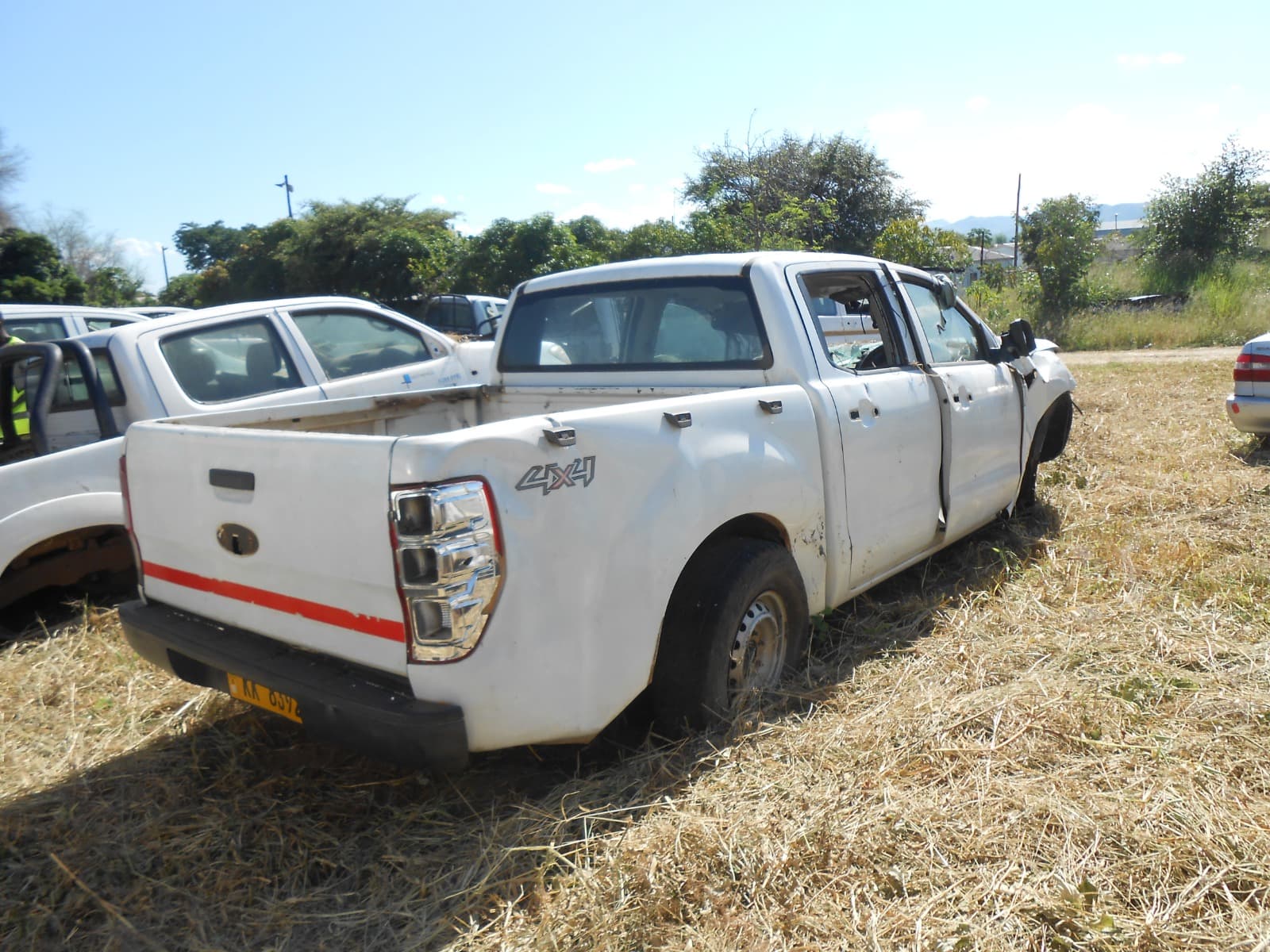 D/ Cab Pickup 4x4 - 2014 — image 3