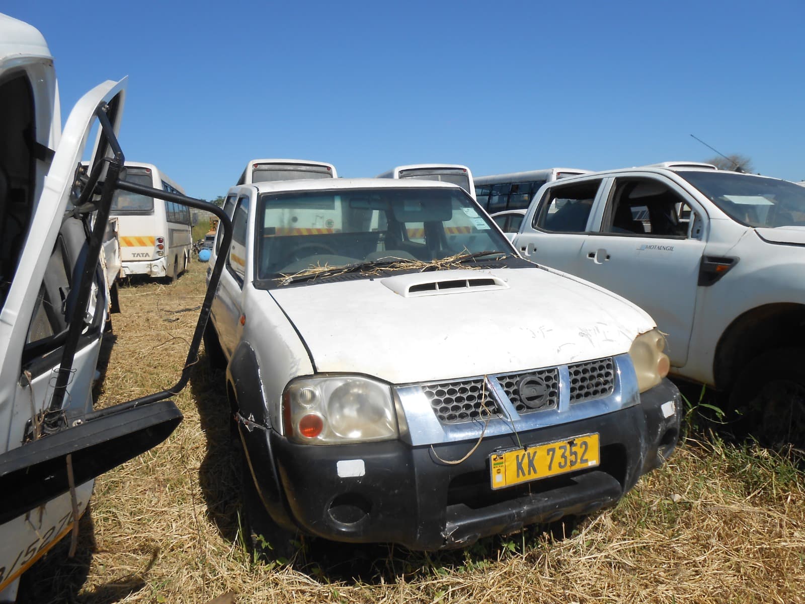 Pickup D/Cab 4x4 - 2017 — image 2
