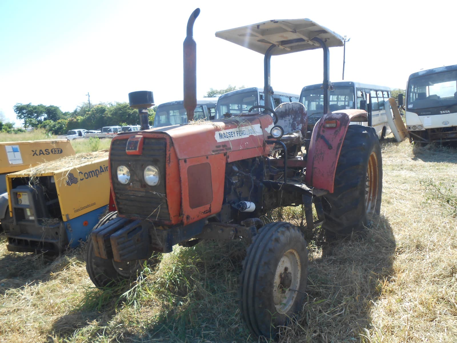 Agricultural Tractors 55 KW - 2009 — imagem 2