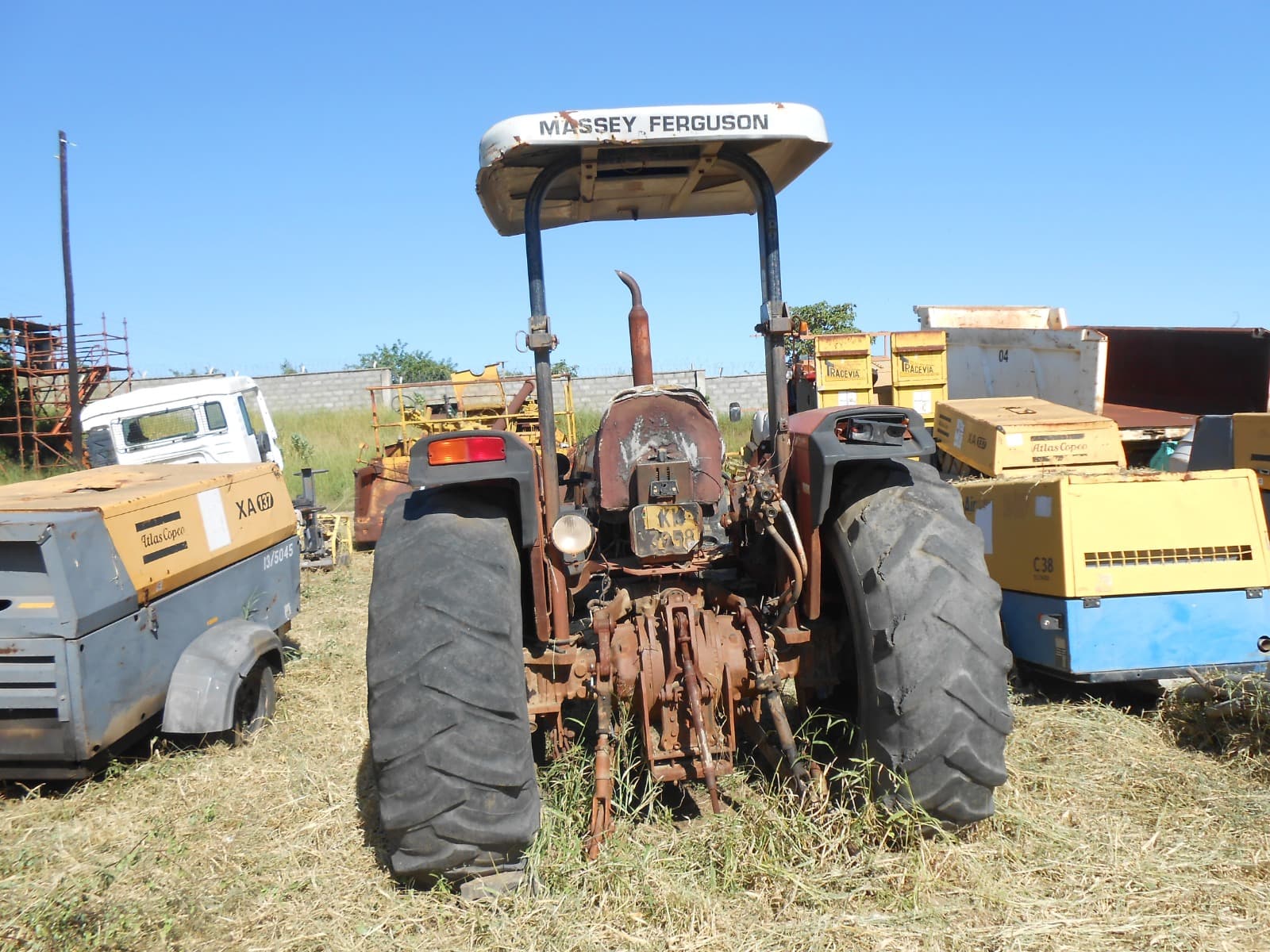 Agricultural Tractors 55 KW - 2009 — imagem 3