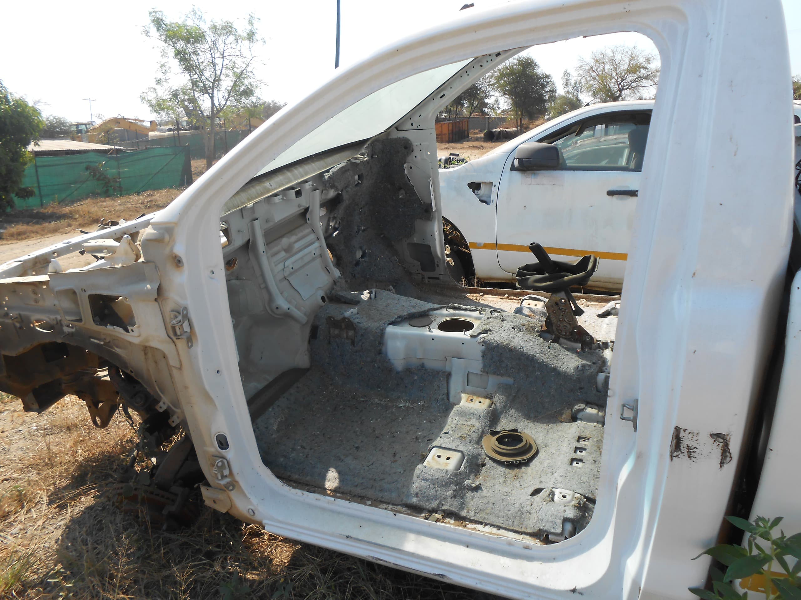Pickup S/Cab 4x4 - 2013 — image 3