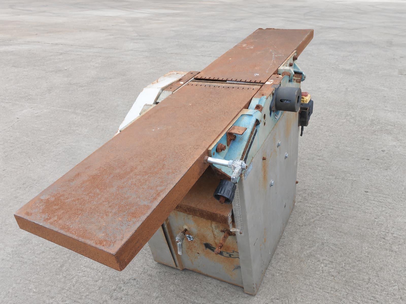 Wood cutting Machine - N/A — imagem 1