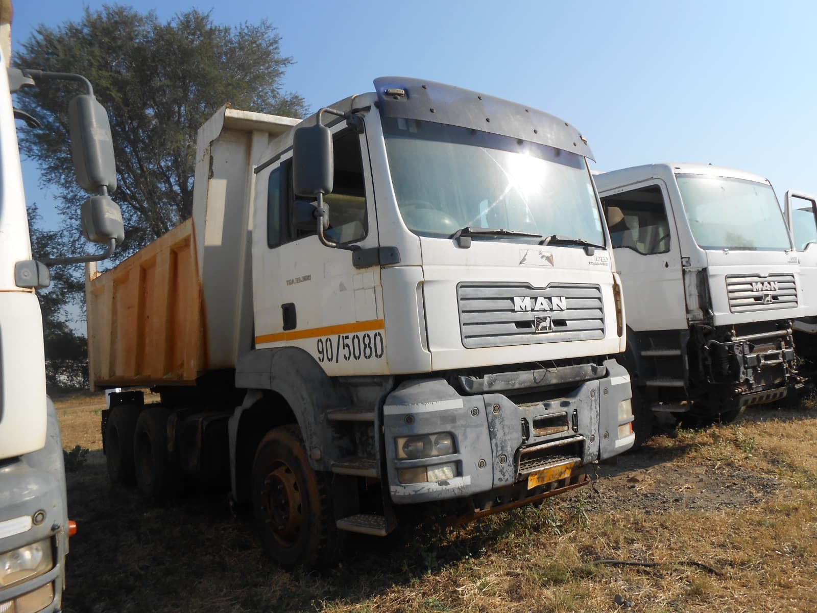 Tipper Truck 26t (6X4) - 2007 — imagen 2