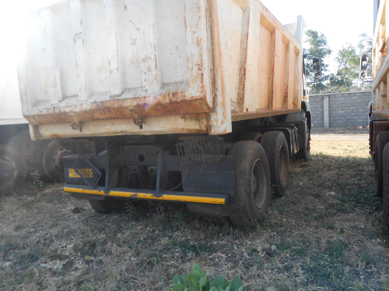 Tipper Truck 26t (6X4) - 2007 — imagen 6