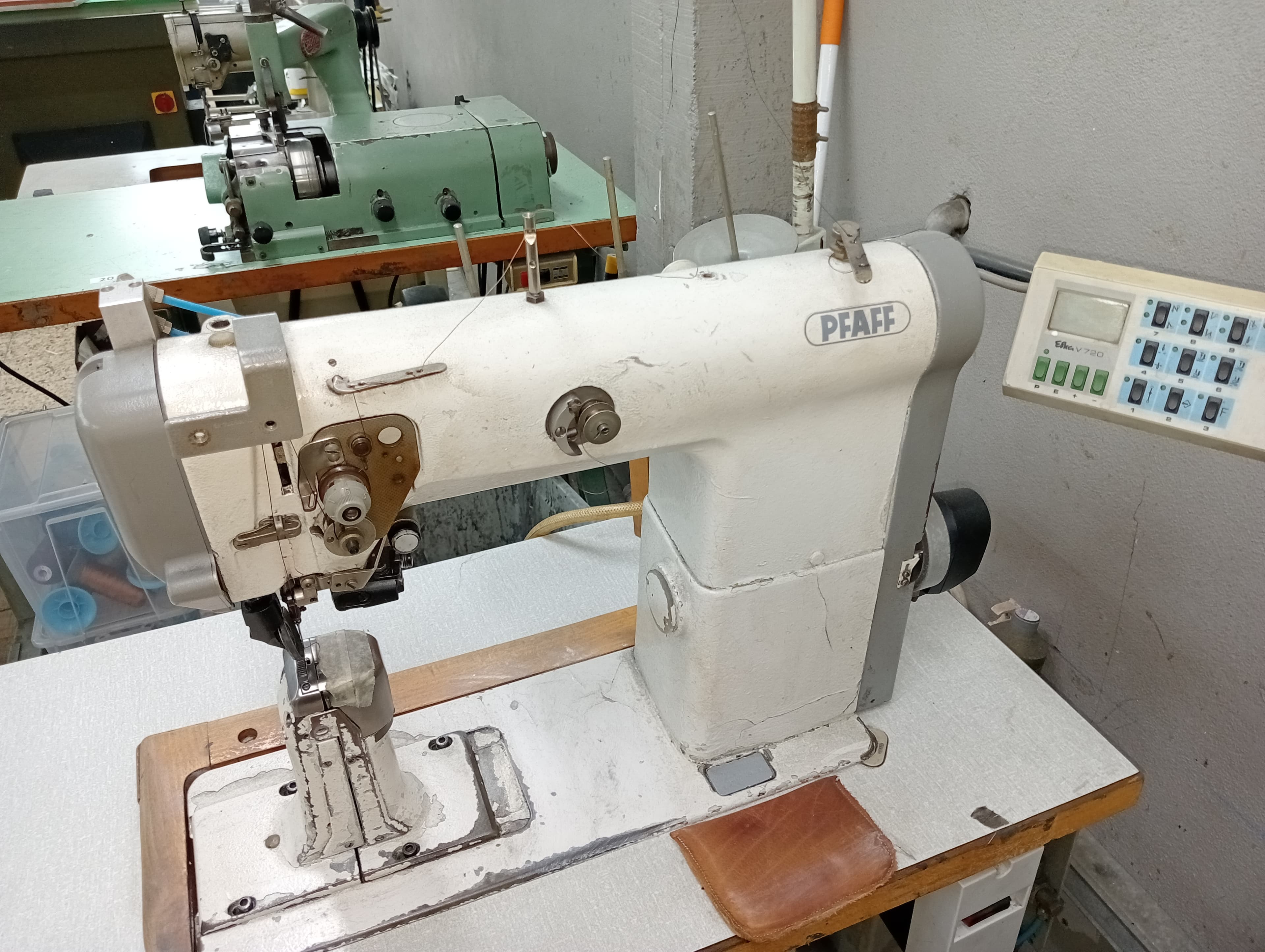 Machines à coudre — image 5