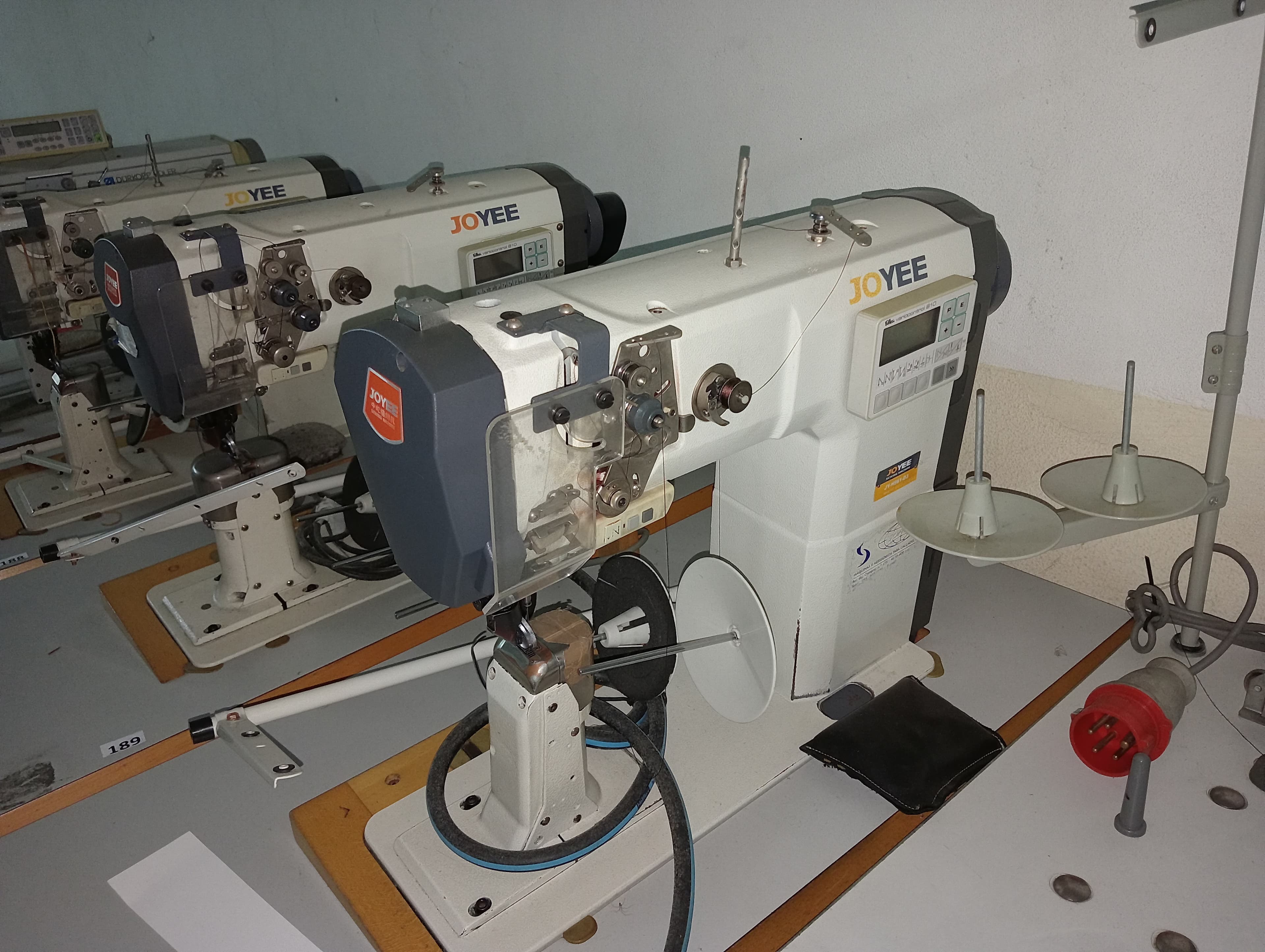 Sewing machines — image 29