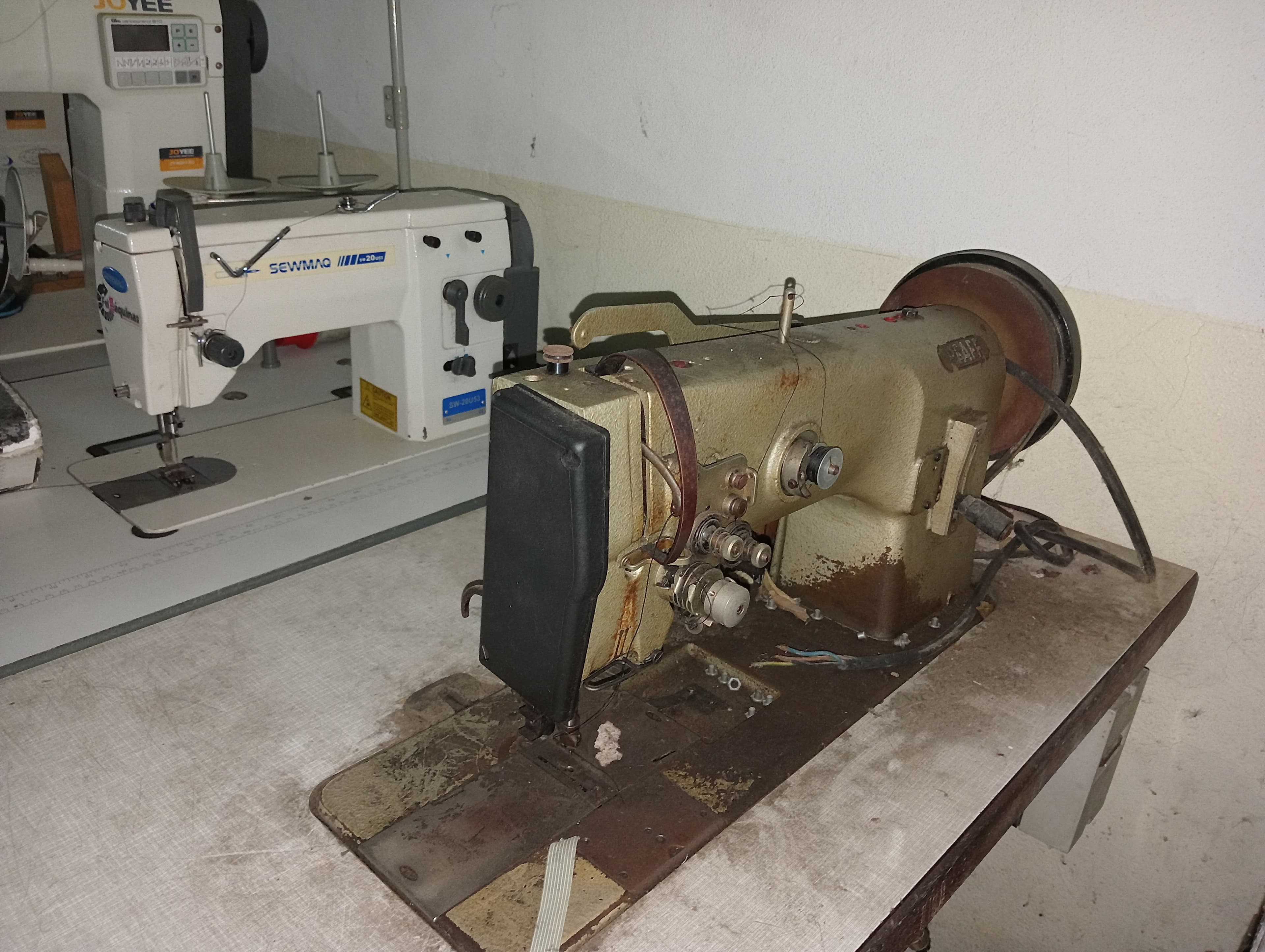 Sewing machines — image 32