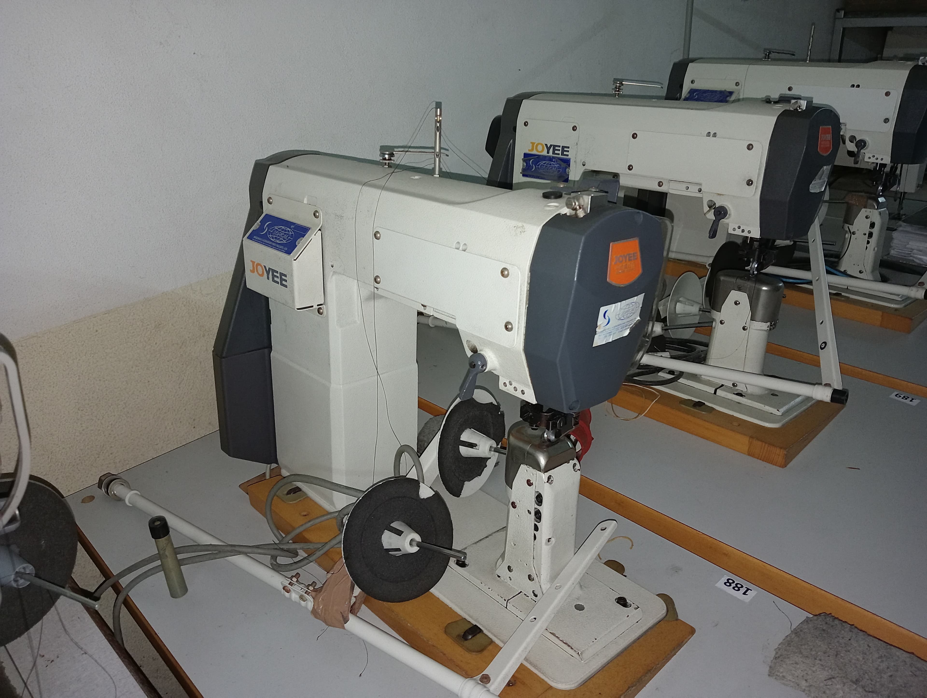 Sewing machines — image 28