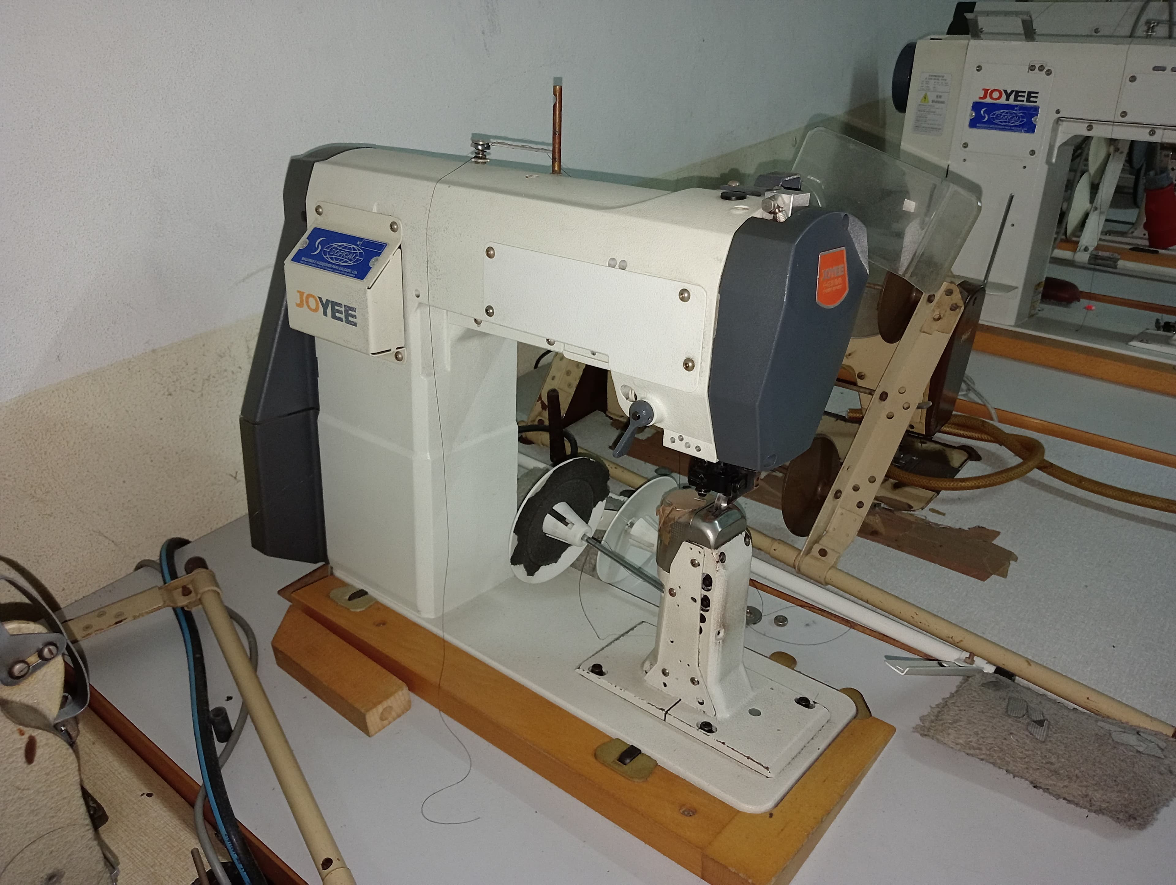 Sewing machines — image 13