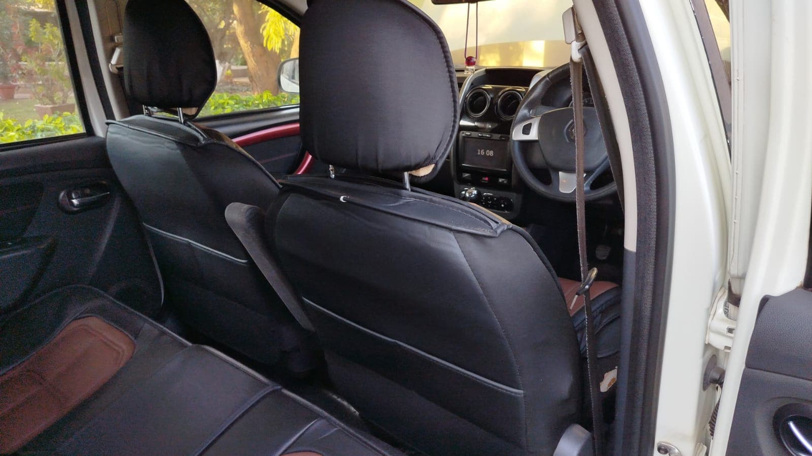 Renault Duster 2,60m - 2016 — imagen 19