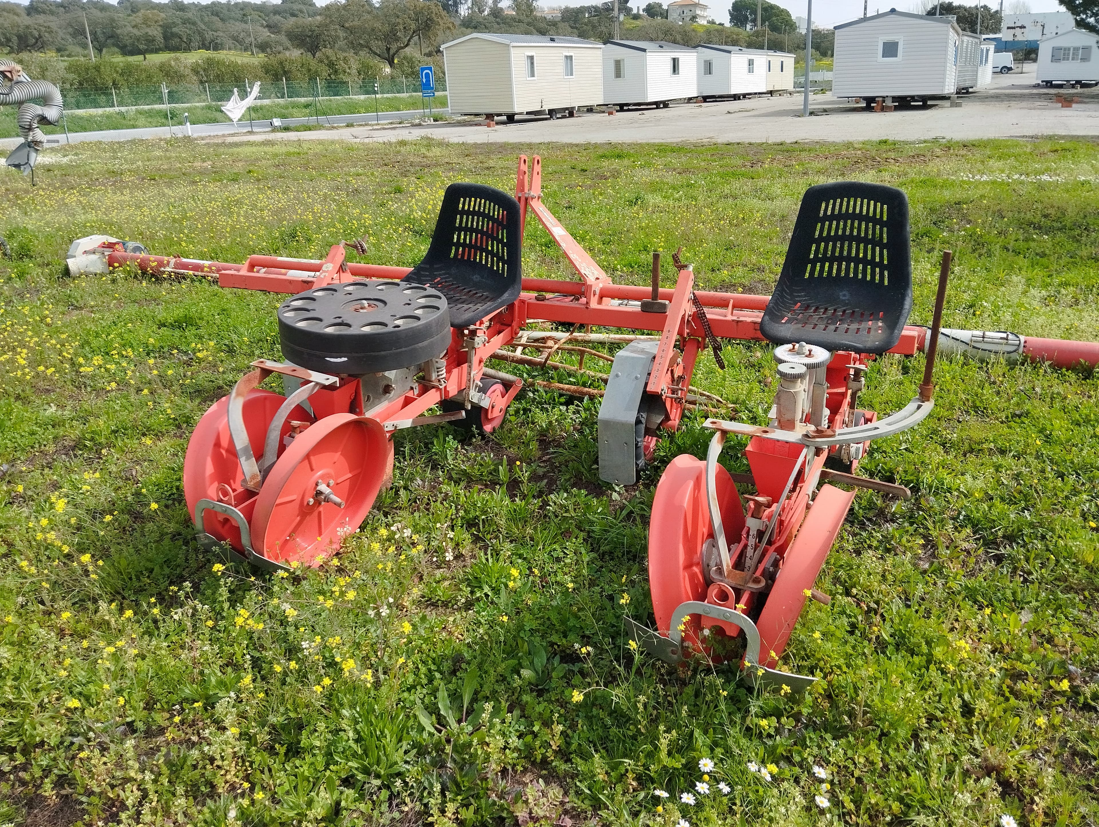 Plantador de hortícolas de 2 linhas