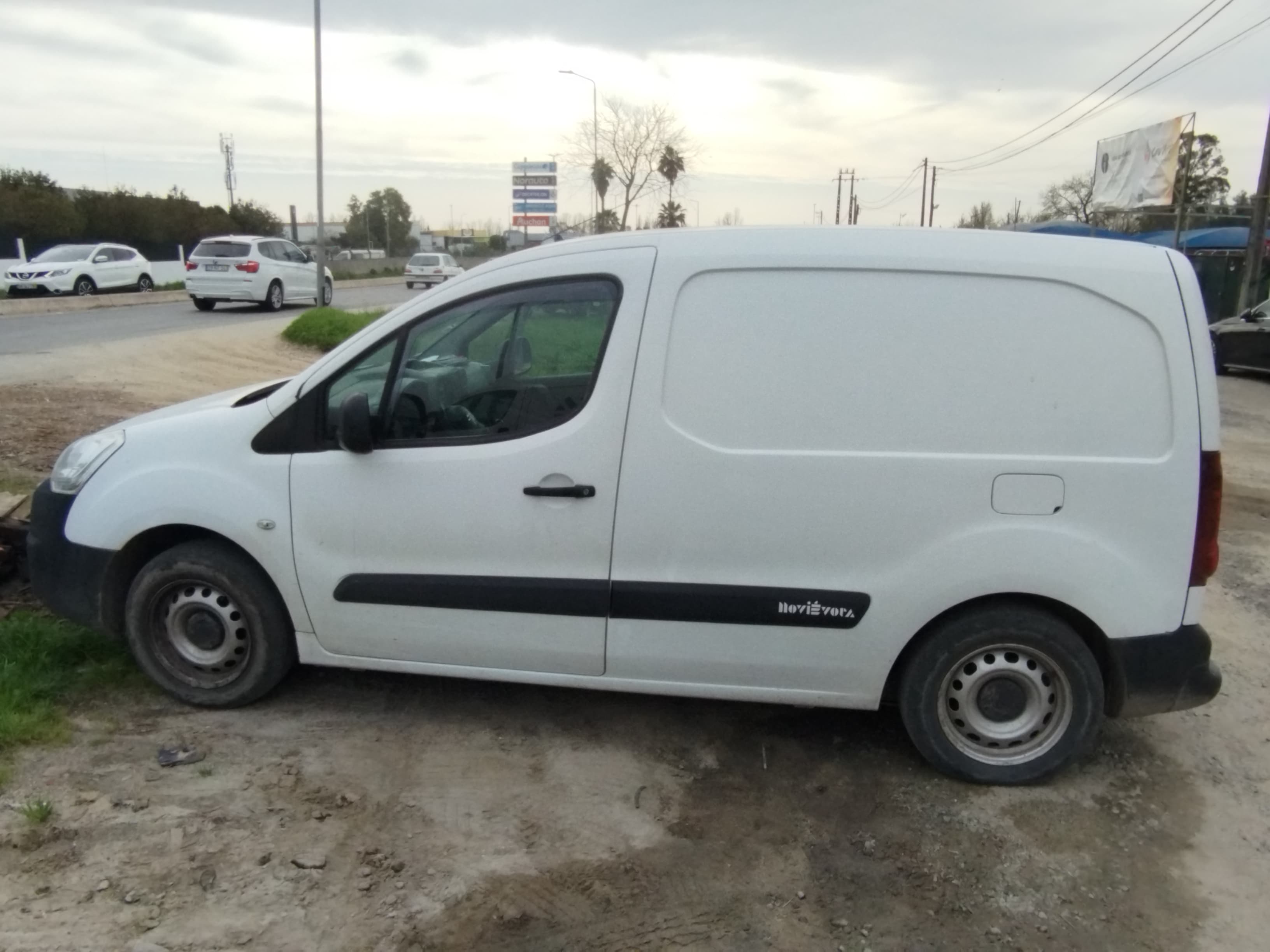 Citroën Berlingo 1.6 BlueHDi · Ano 2016 — image 3