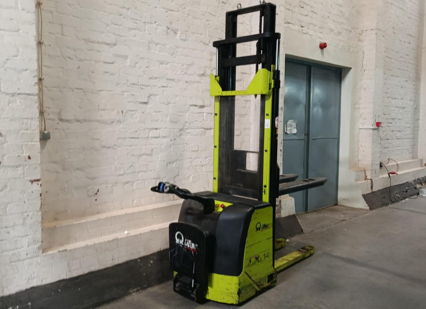 Empilhador Pramac LX 14 e Balança Eletrónica Industrial — imagen 7