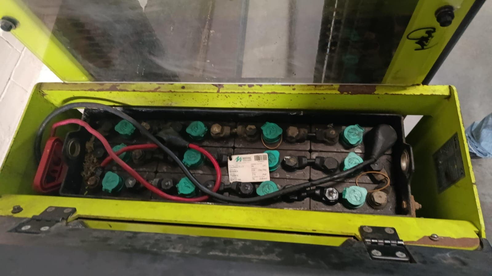 Empilhador Pramac LX 14 e Balança Eletrónica Industrial — imagen 3