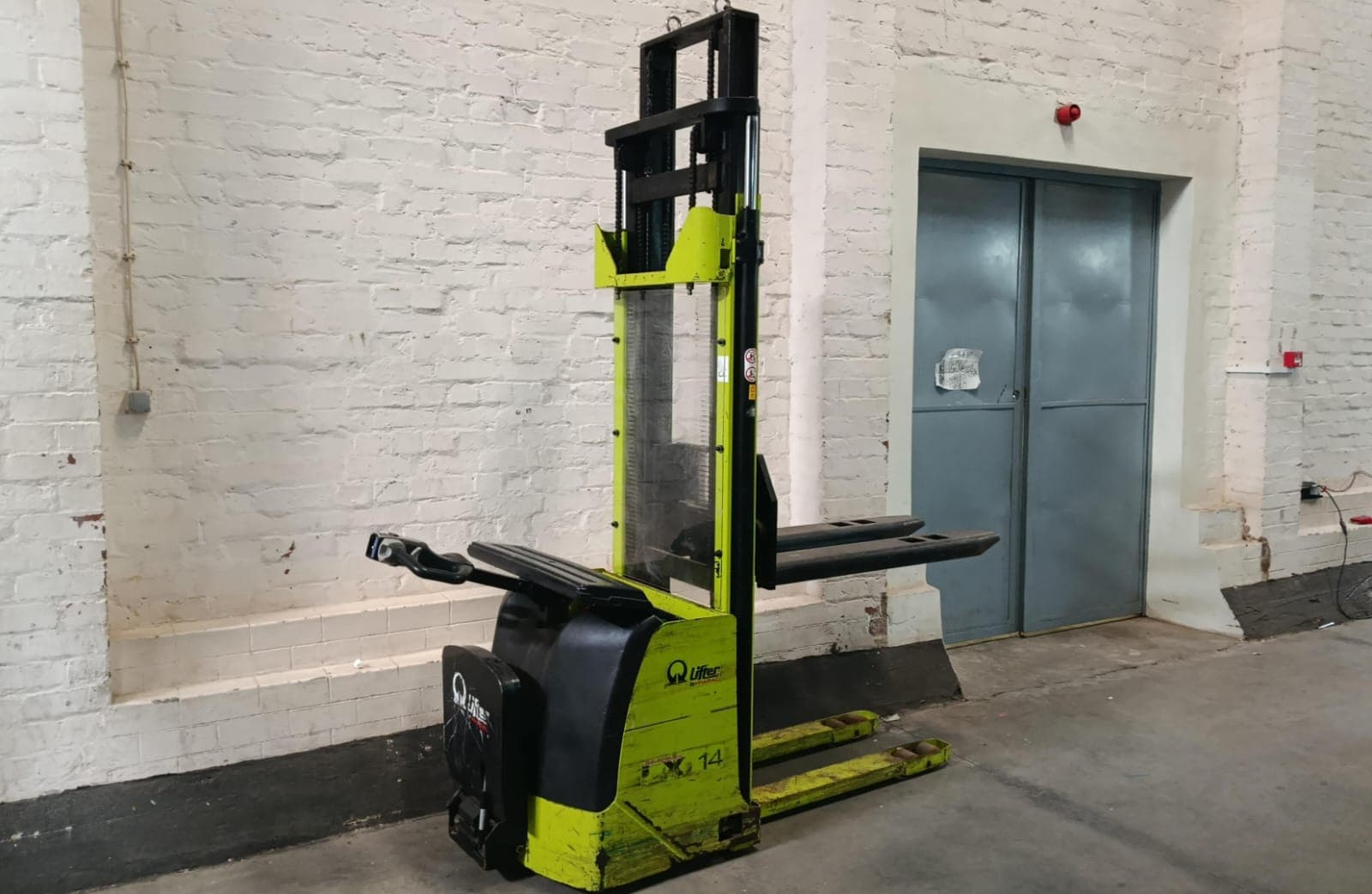 Empilhador Pramac LX 14 e Balança Eletrónica Industrial — imagen 6