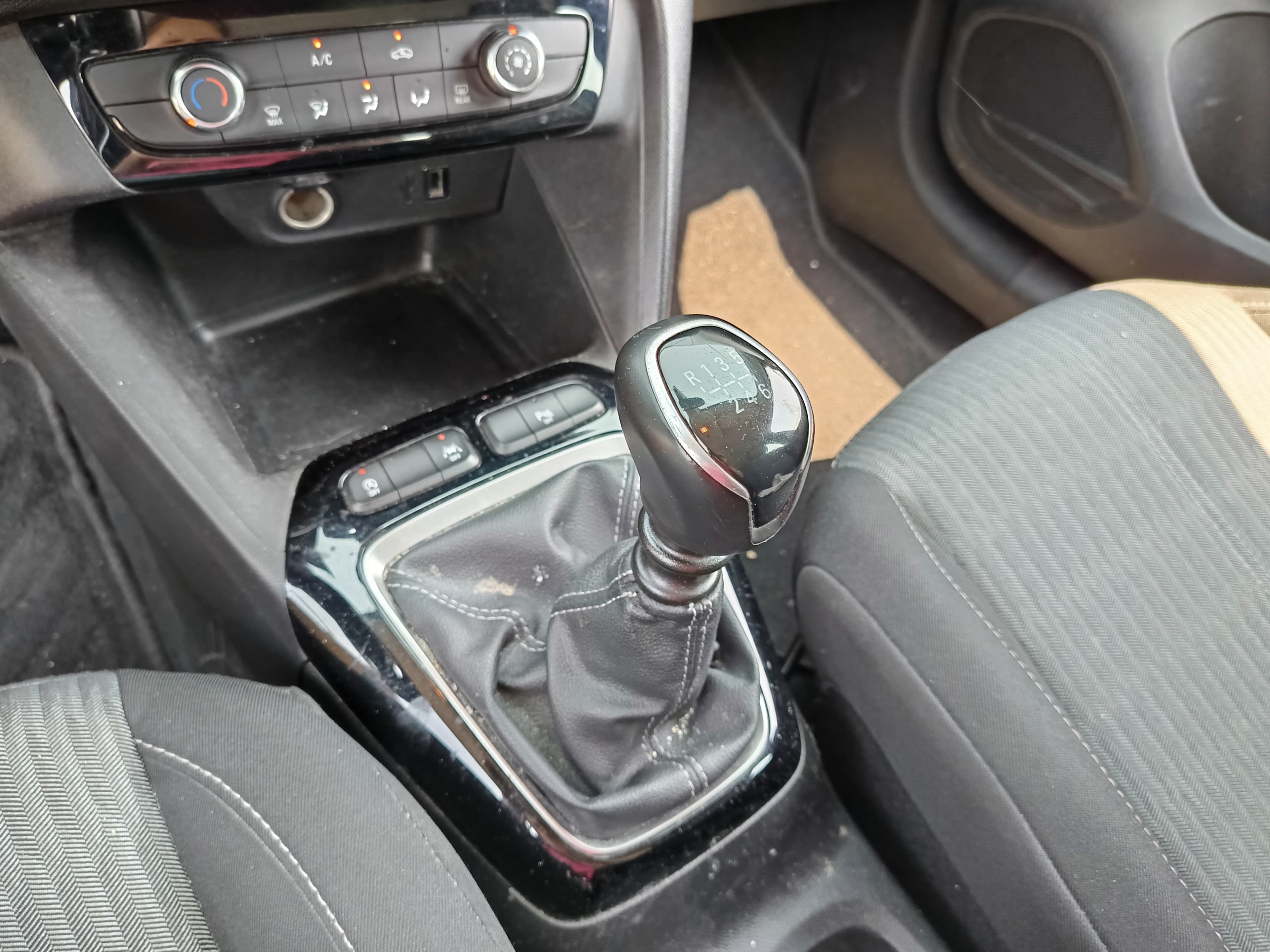 Opel Corsa · Año 2021 — imagen 21