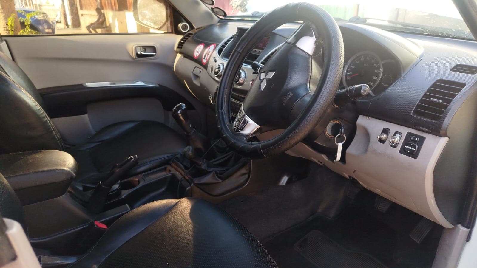 MITSUBISHI TRITON L200 2.5GLS-3,00m - 2011 — image 11