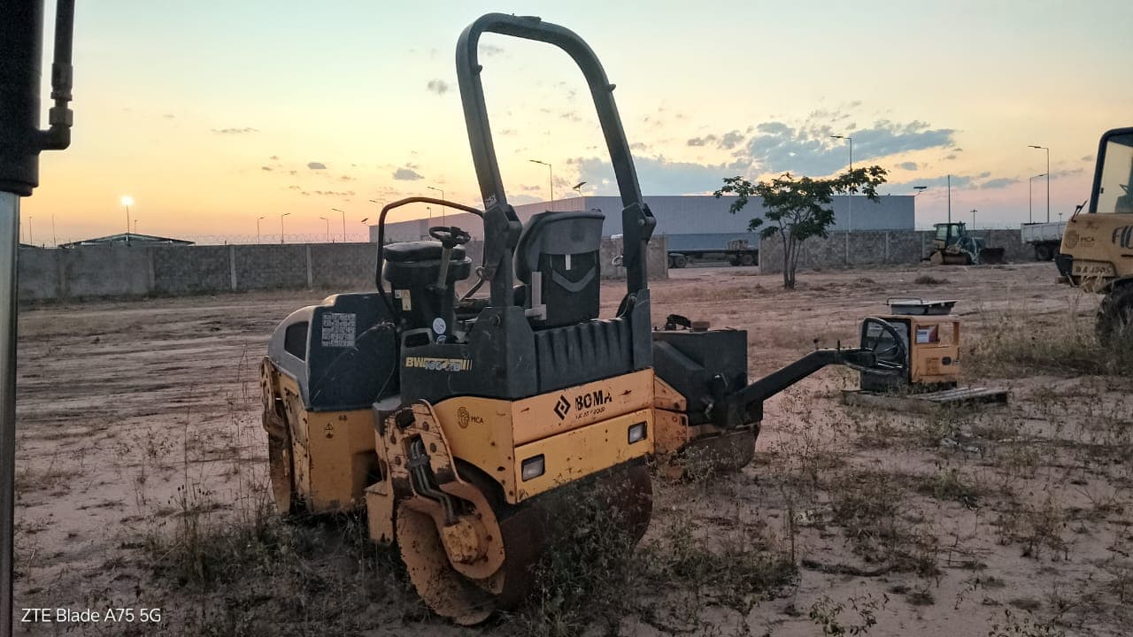 Cilindro Rolos 2.5 ton Bomag BW100AD -4 — image 4