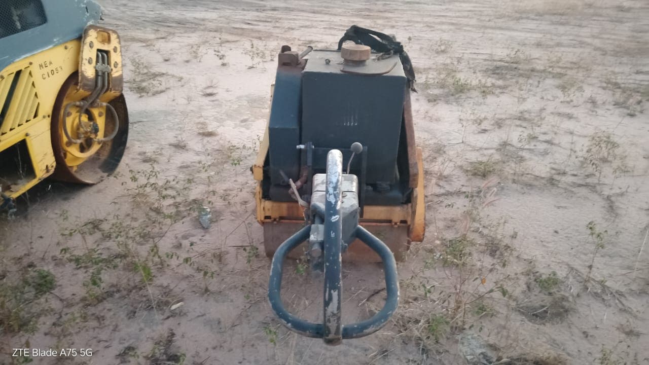 Cilindro Apeado Bomag BW65H — image 3
