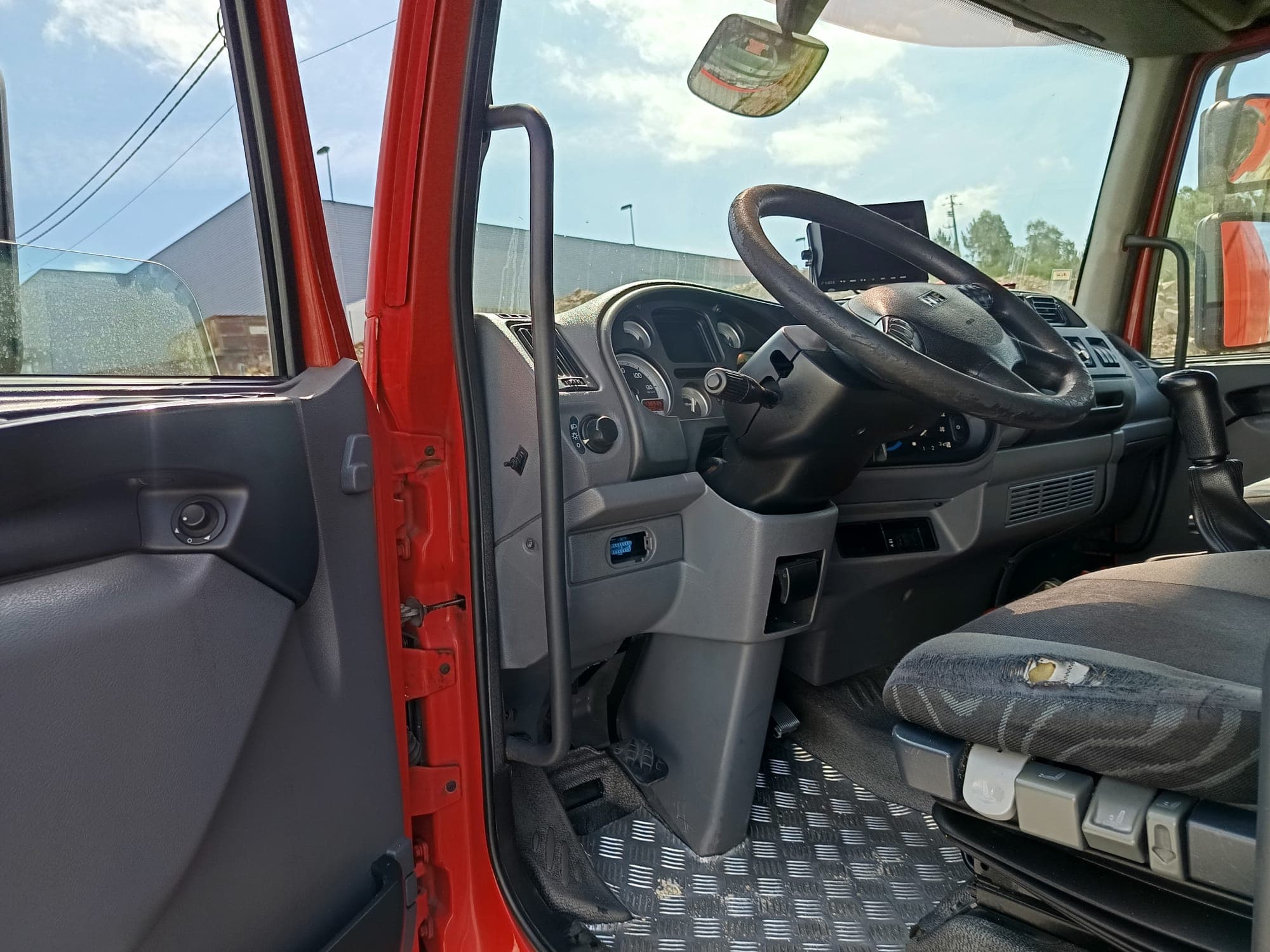 DAF LF 45.180 · Ano 2007 — image 29