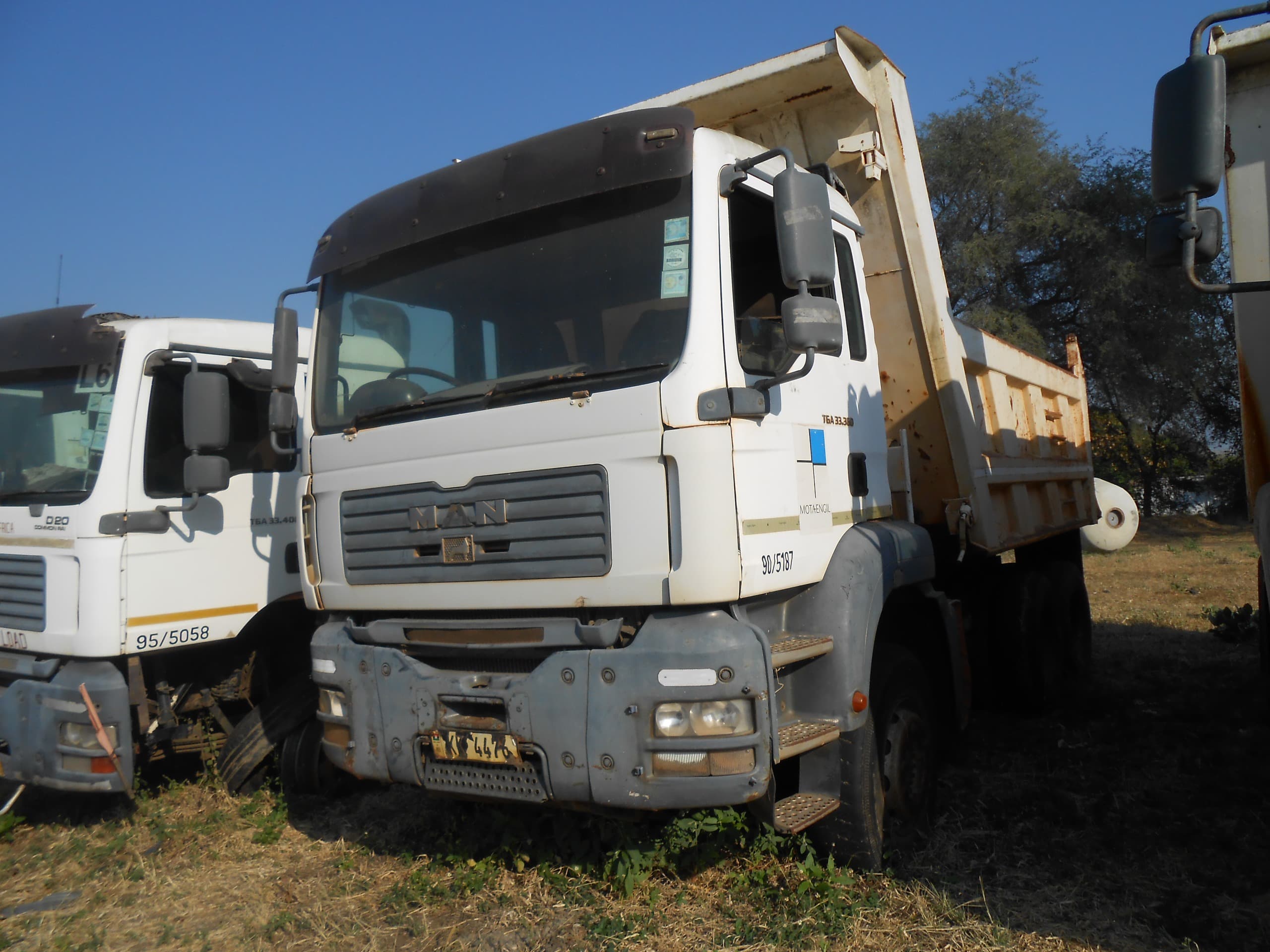 Tipper Truck 26t (6X4) - 2010 — imagem 11