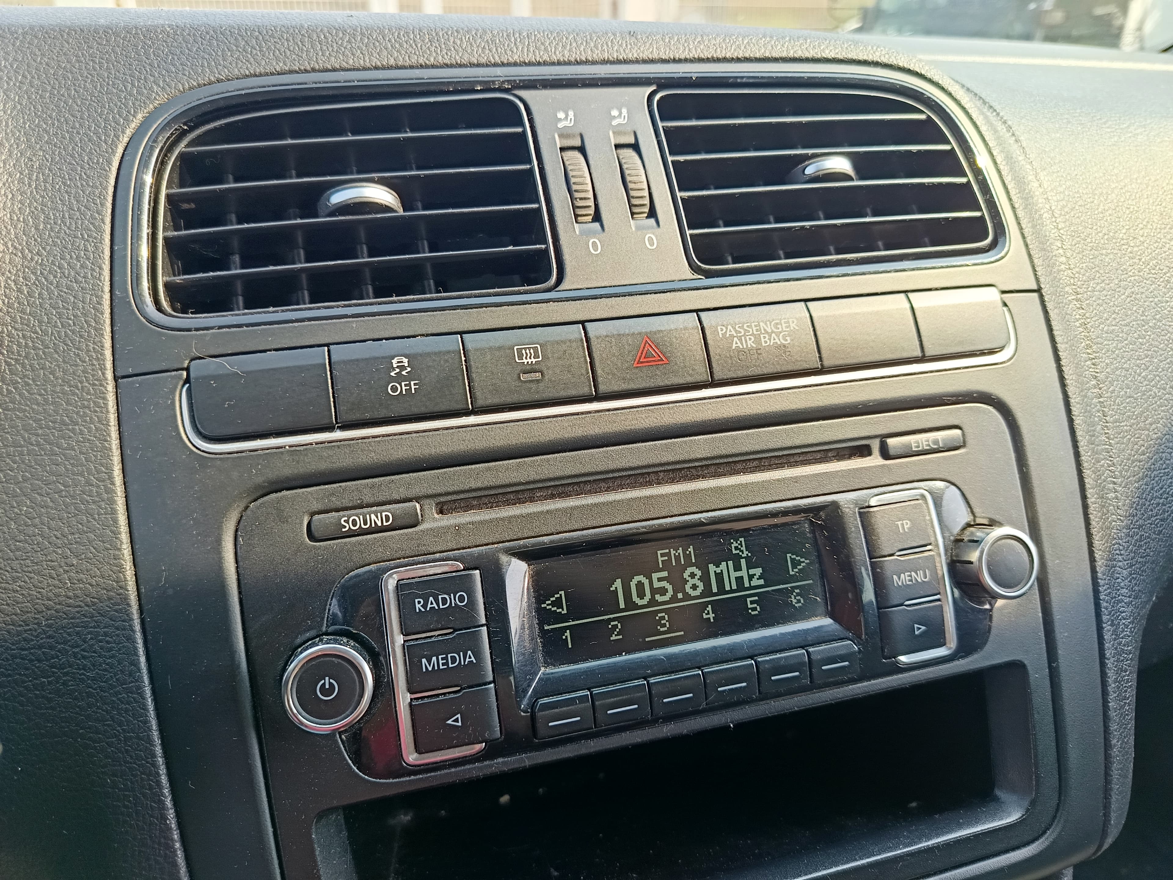 Volkswagen Polo · Ano 2012 — image 32