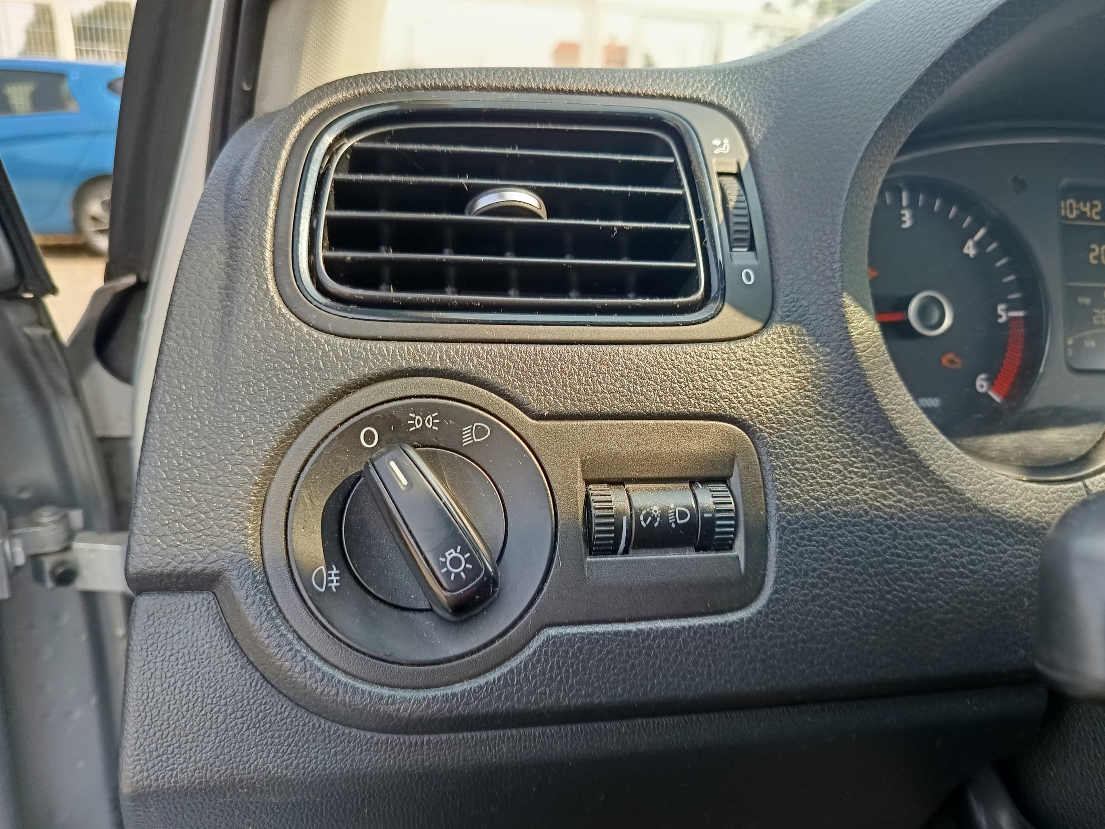 Volkswagen Polo · Ano 2012 — image 38