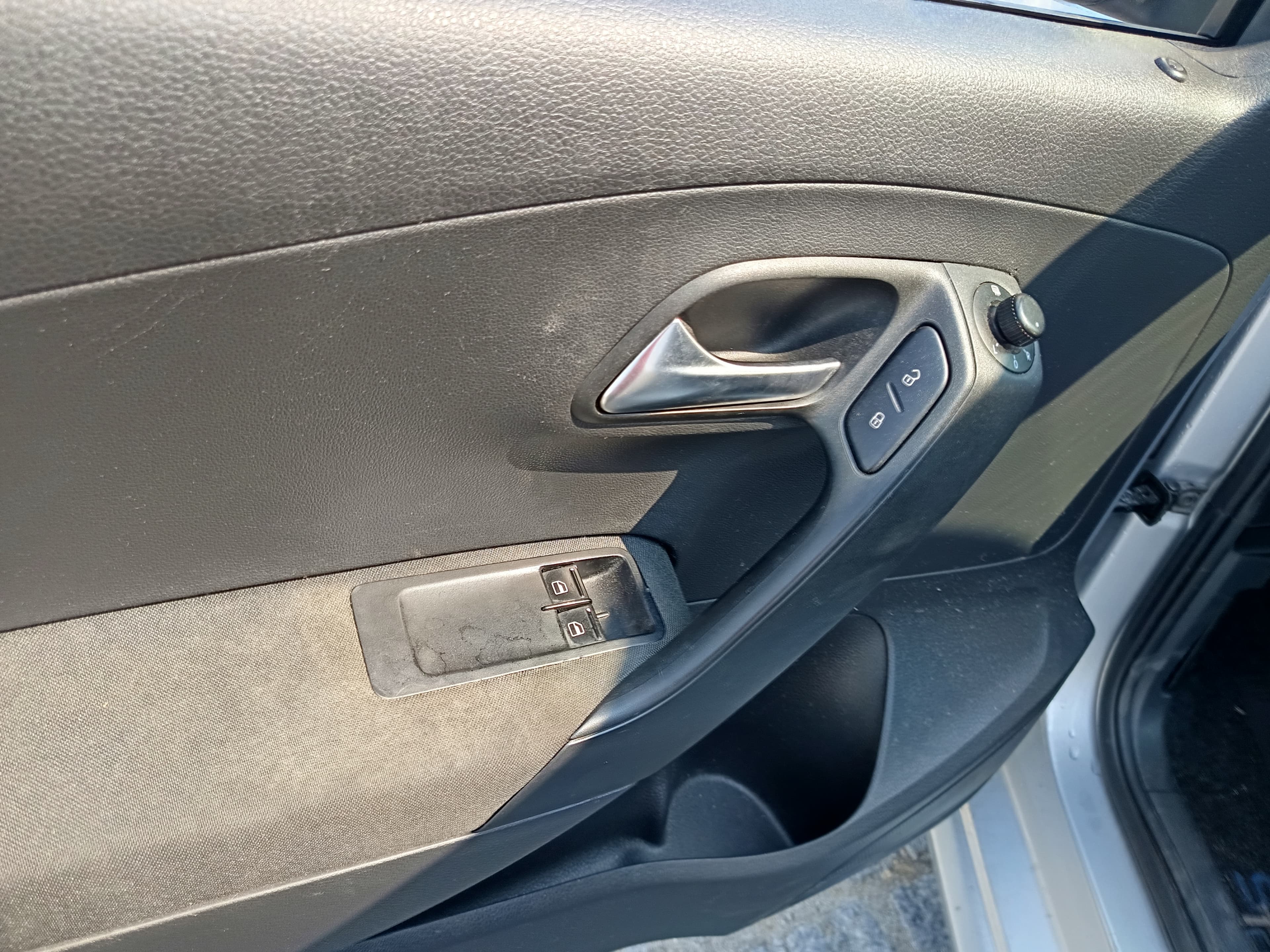 Volkswagen Polo · Ano 2012 — image 27