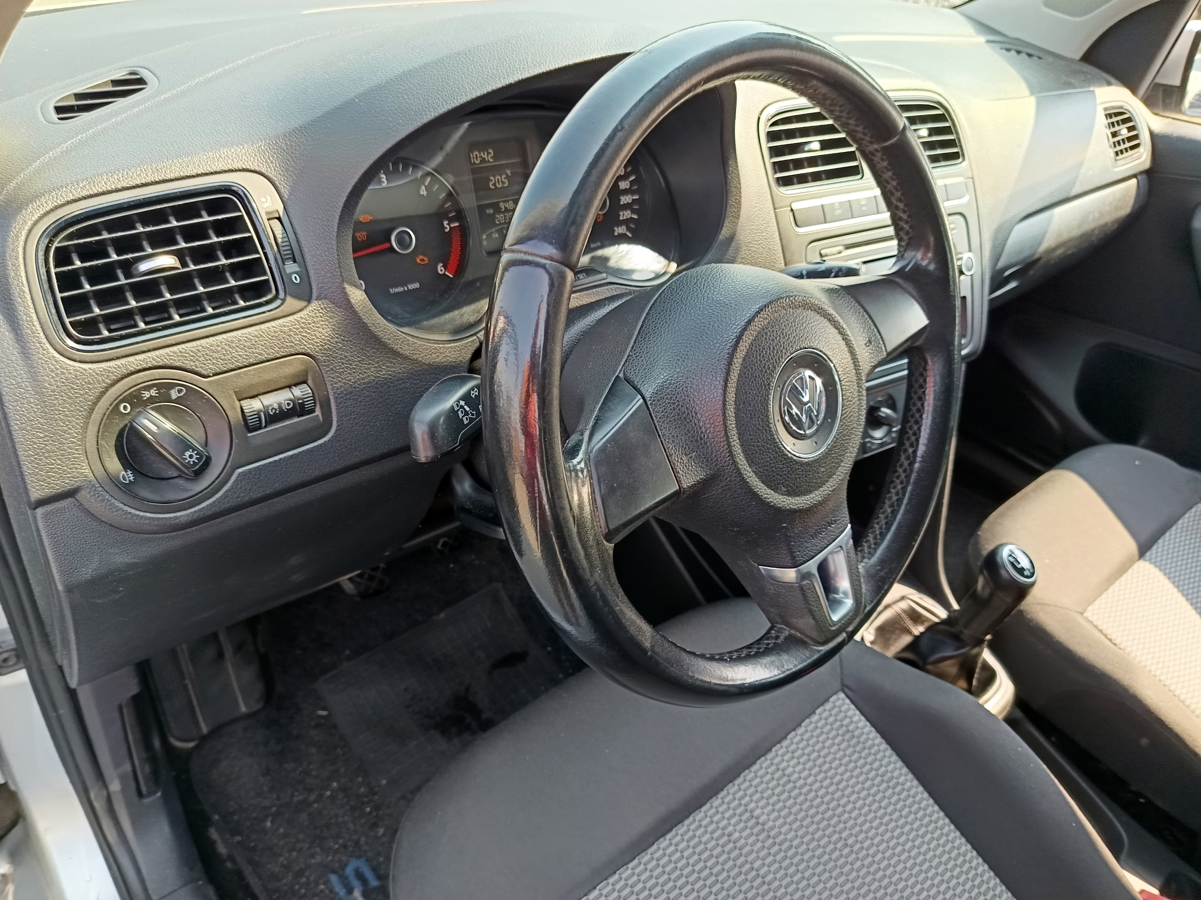 Volkswagen Polo · Ano 2012 — image 30