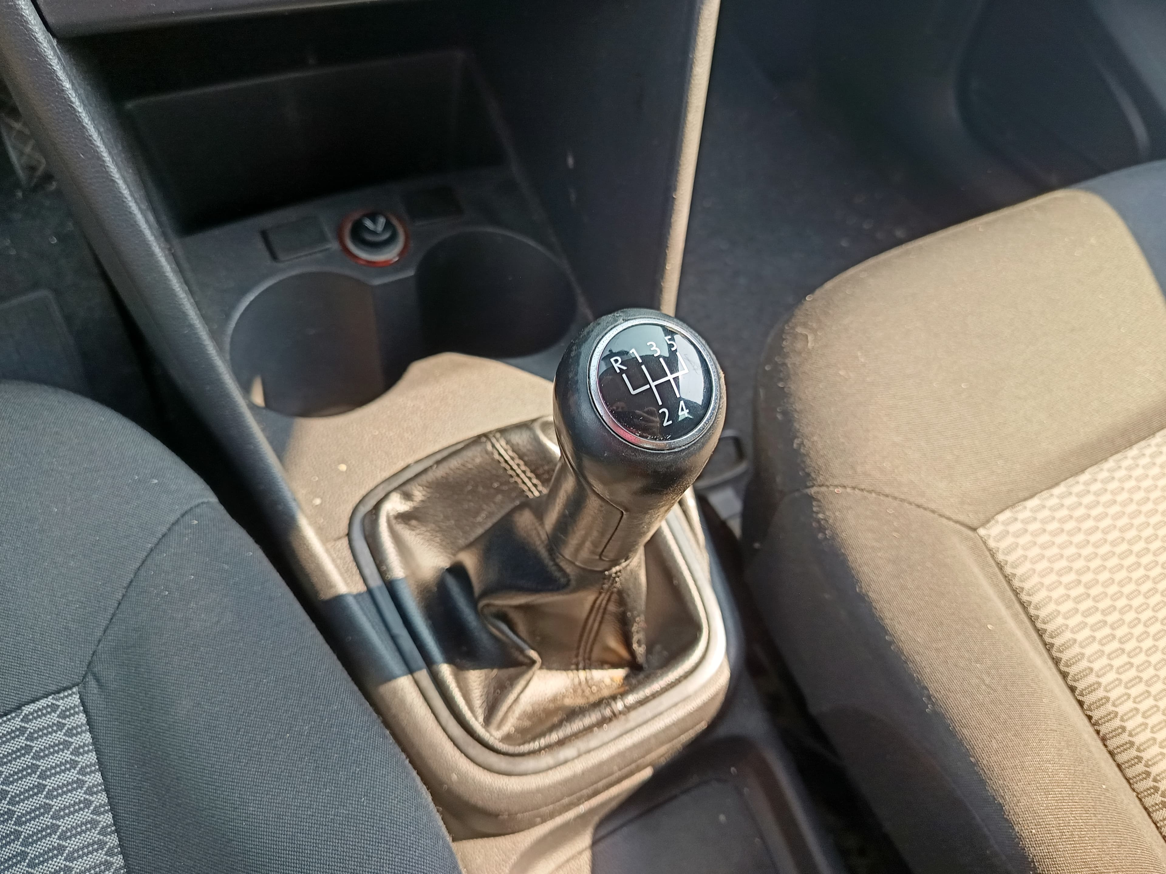 Volkswagen Polo · Ano 2012 — image 34
