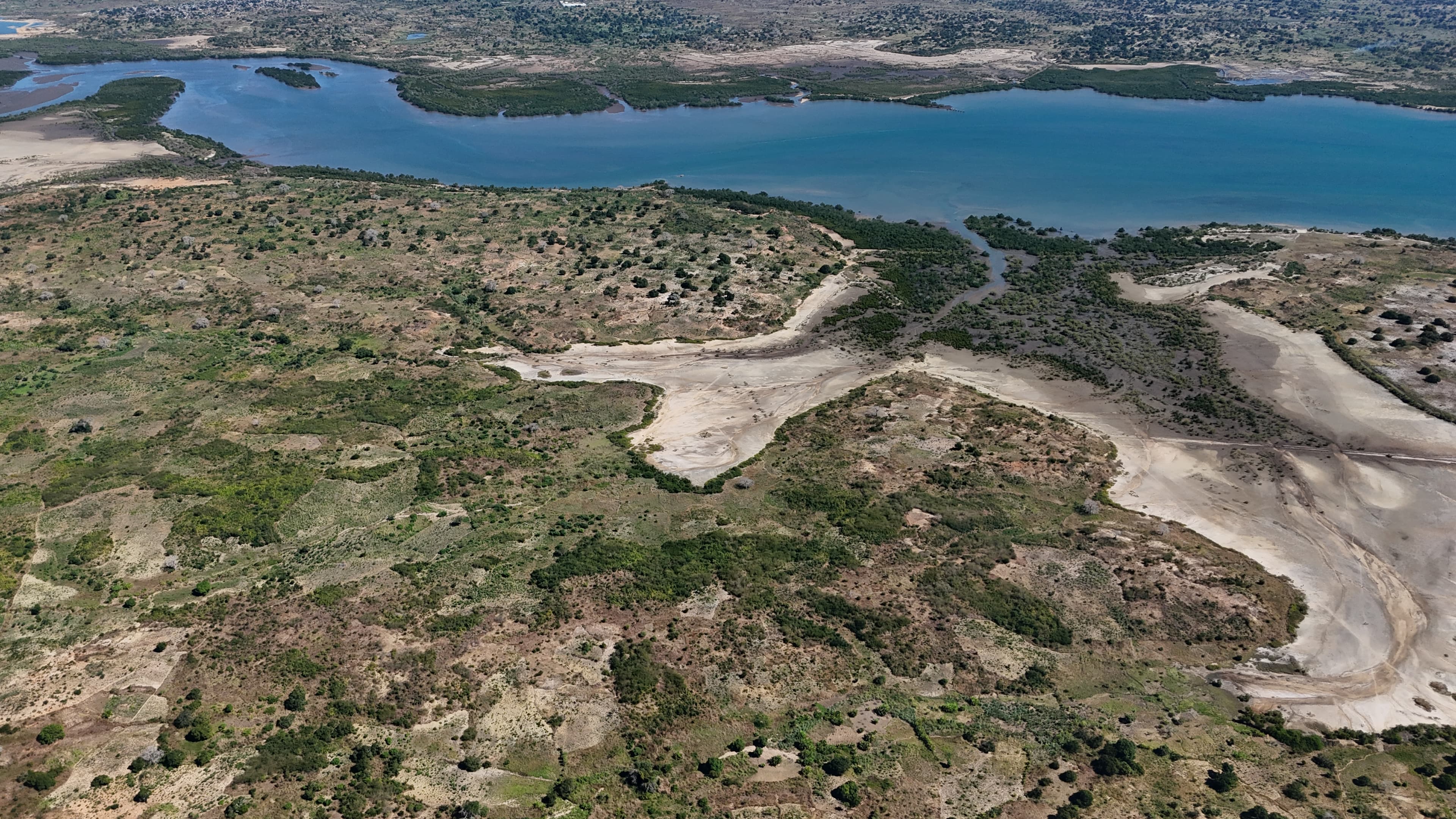 Infrastructure on land with 207.71 hectares - Nacala Porto — image 4