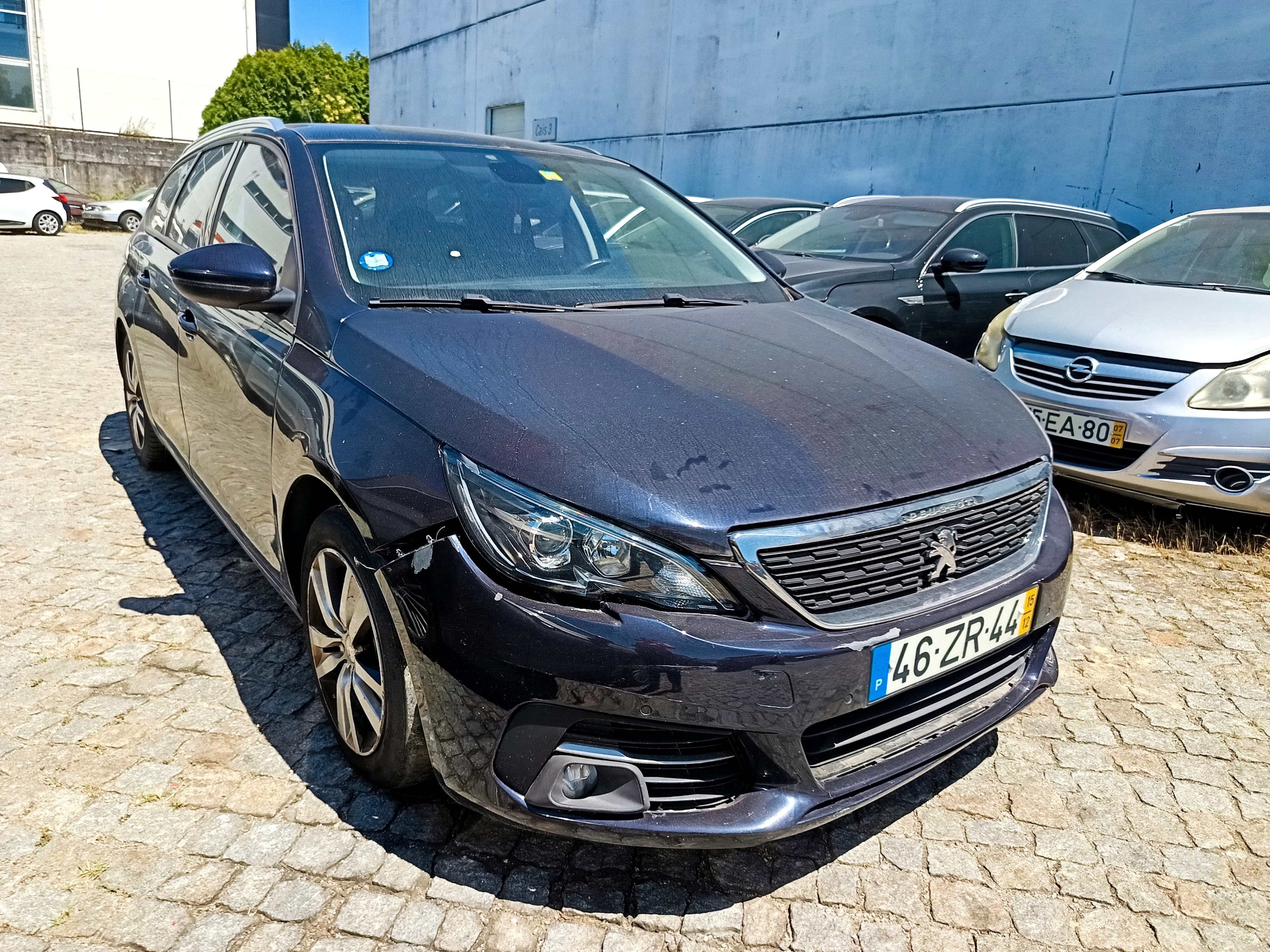 Peugeot 308 · Year 2015 — image 3
