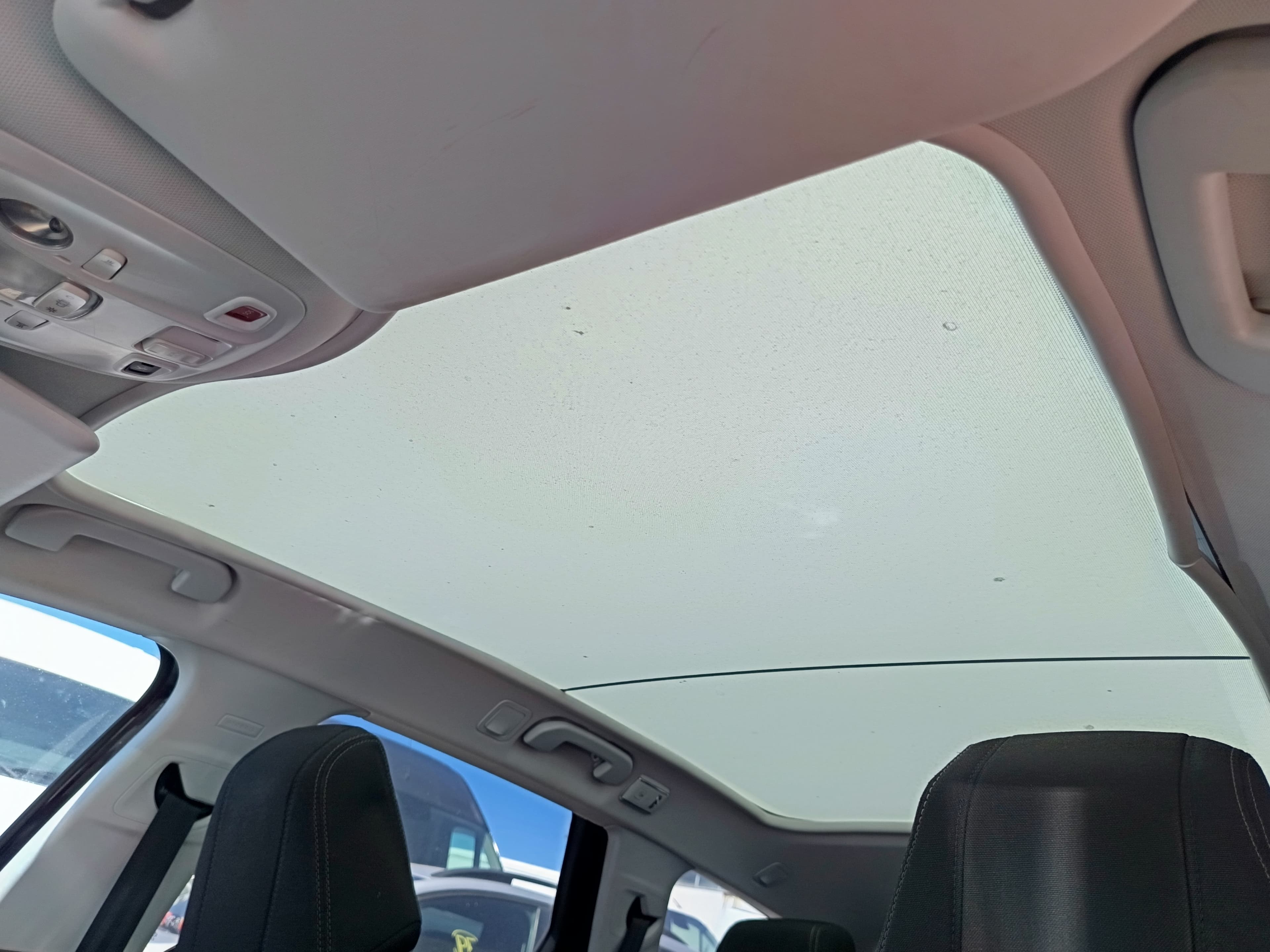 Peugeot 308 · Year 2015 — image 43
